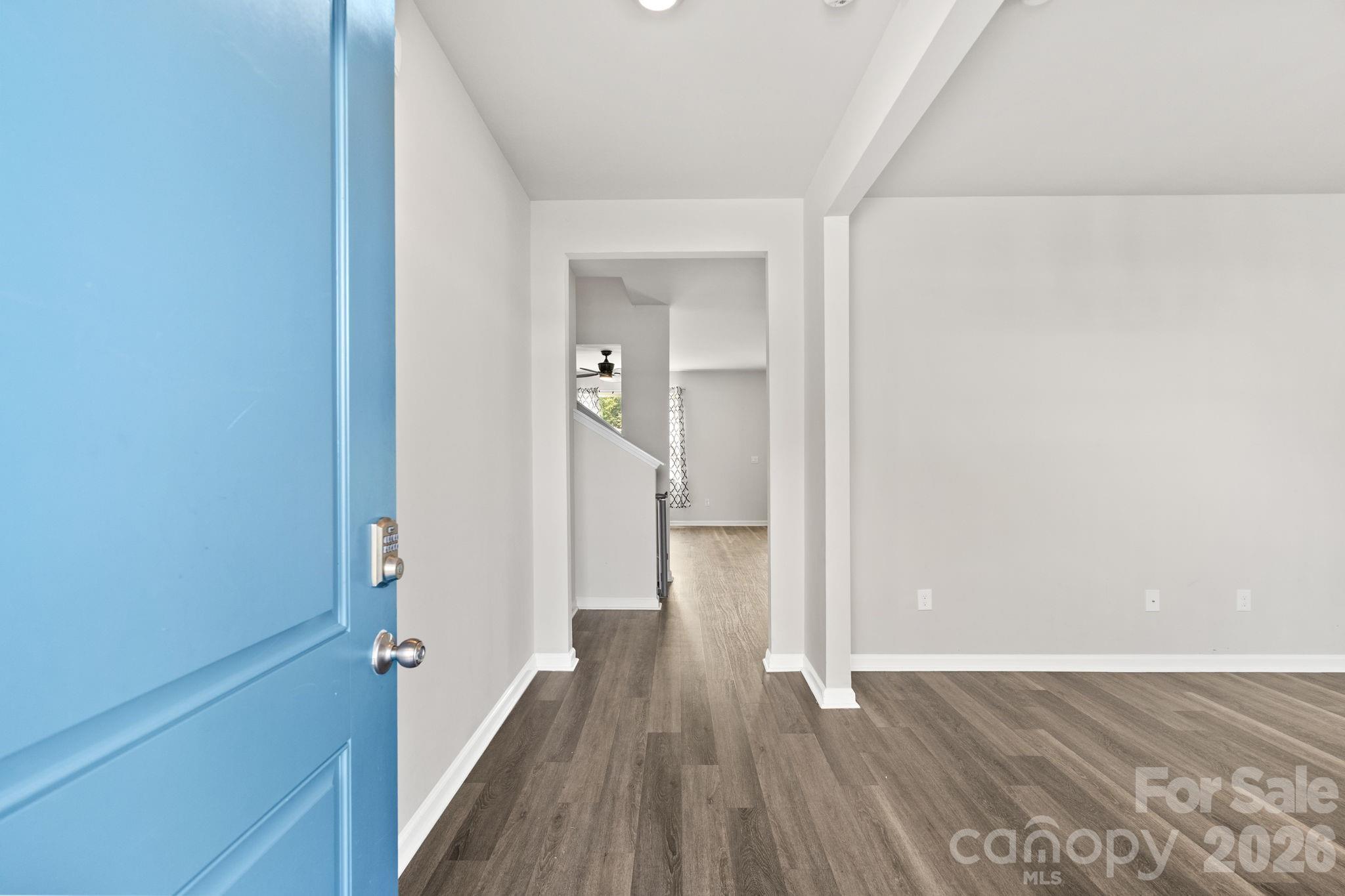 1000 Sennema Circle Property Photo 3
