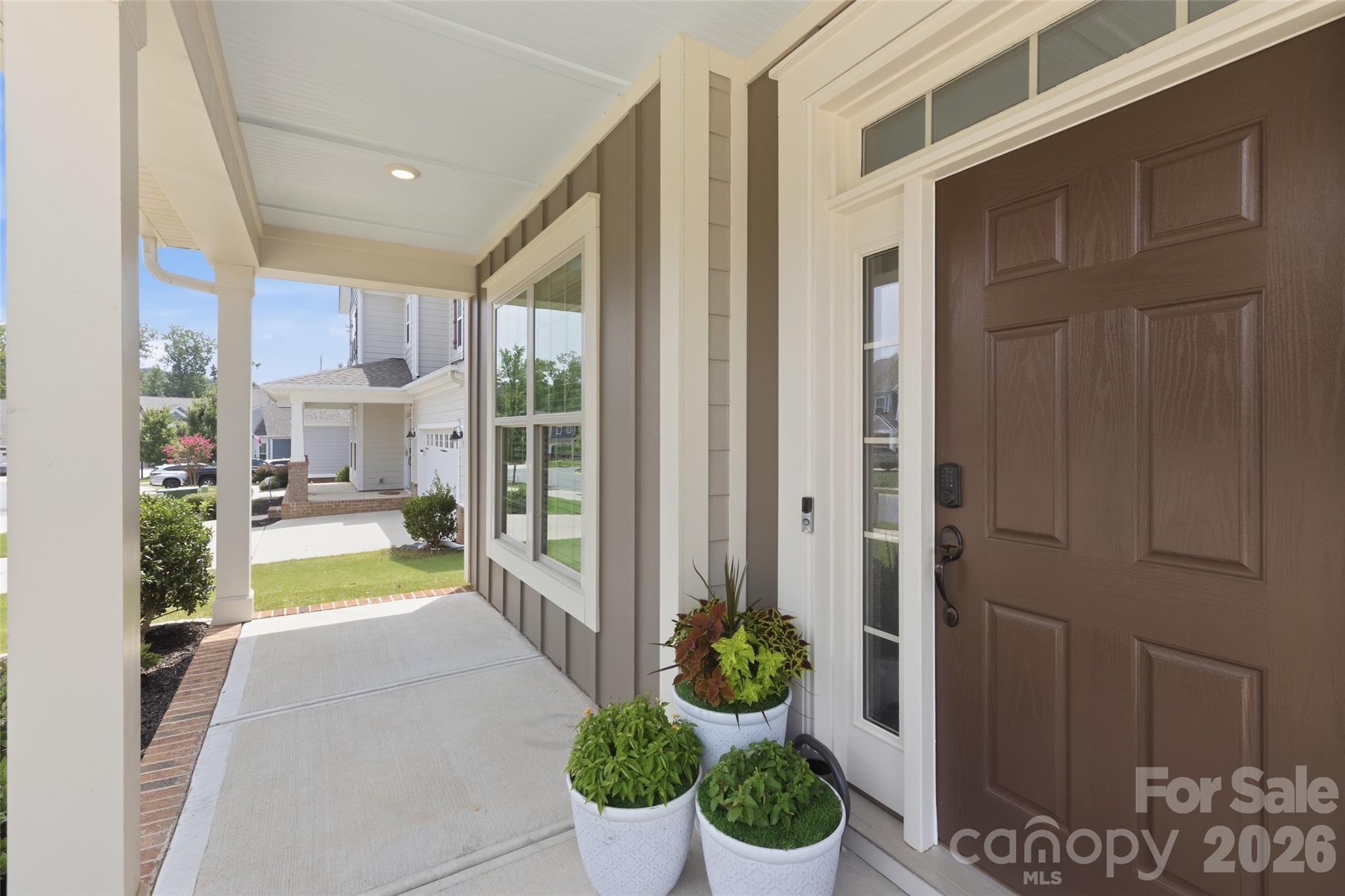 1004 Hallmark Way Property Photo 3