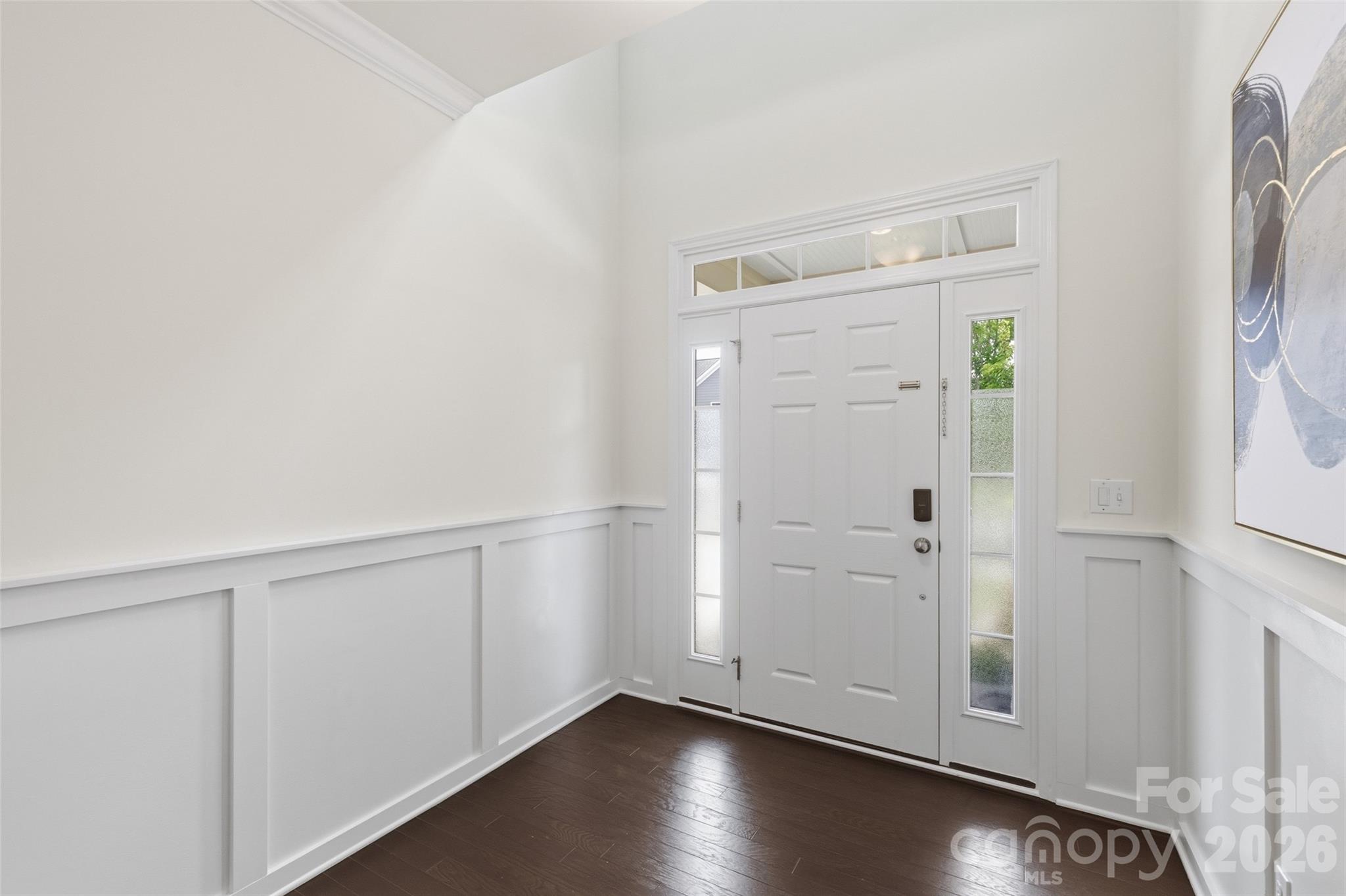 1004 Hallmark Way Property Photo 4