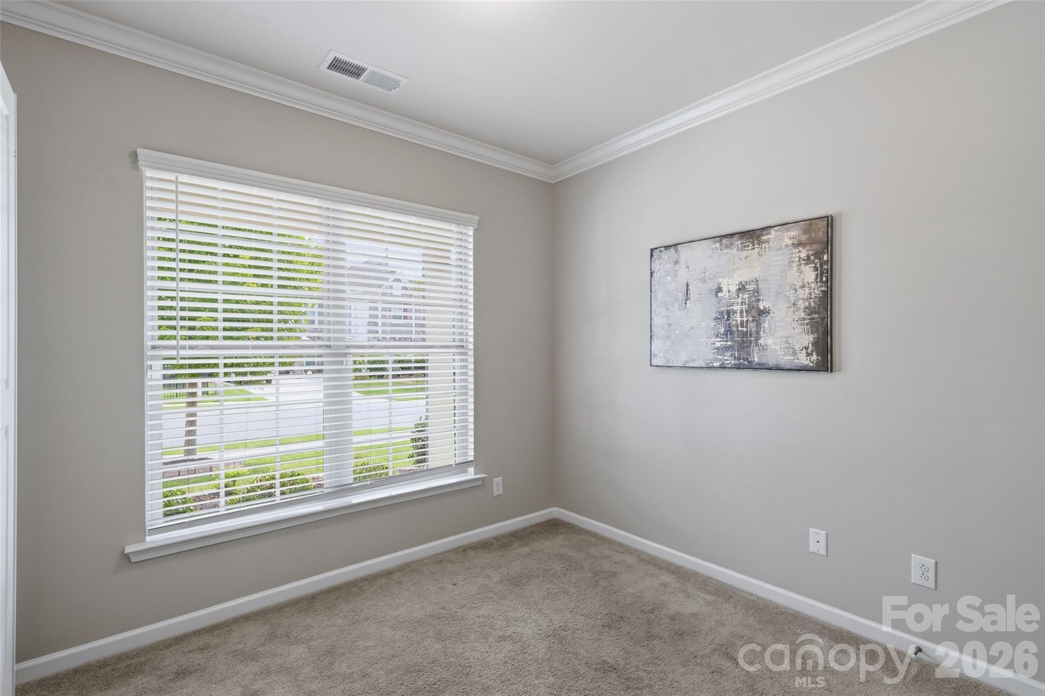 1004 Hallmark Way Property Photo 6