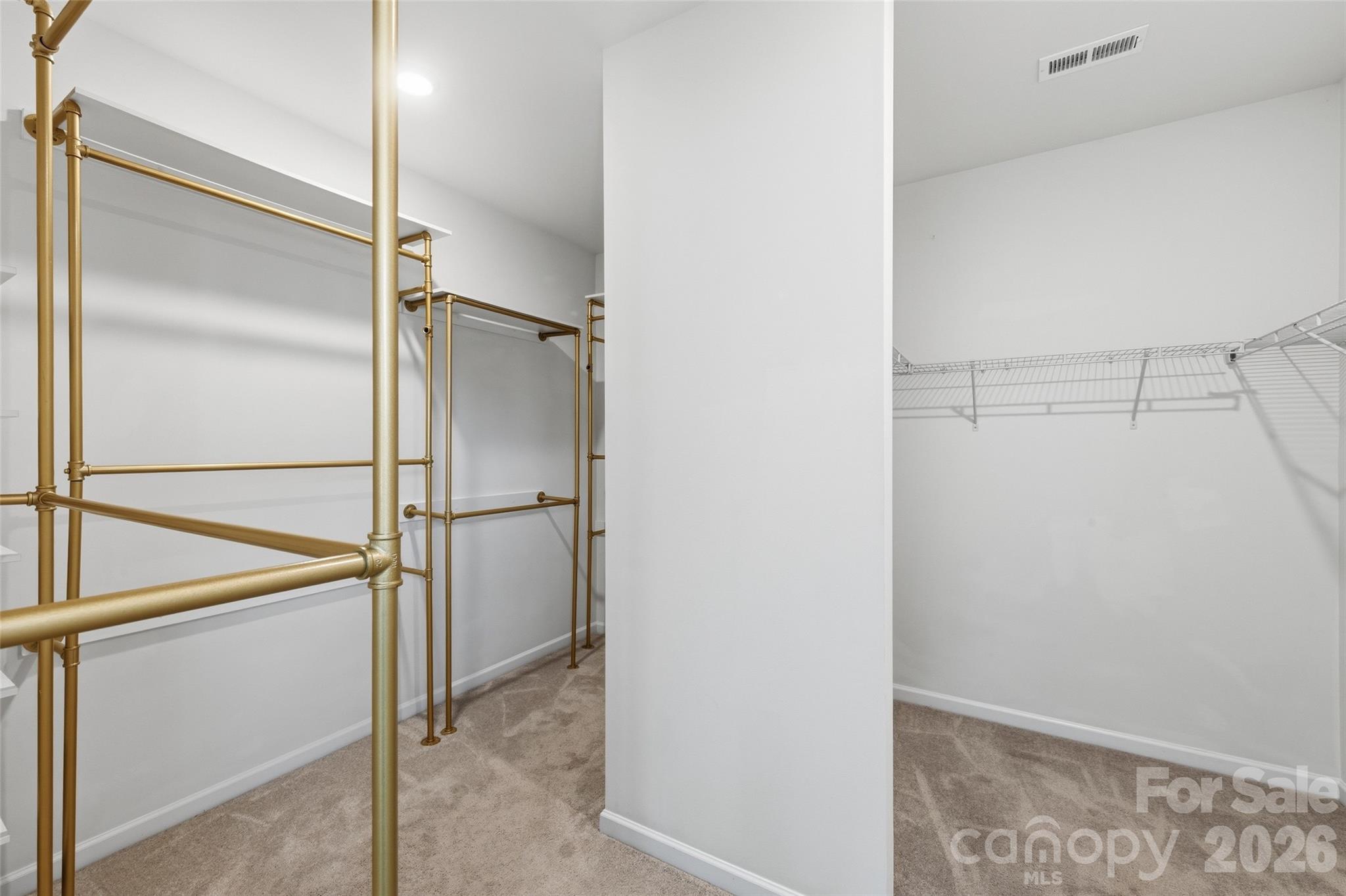 1004 Hallmark Way Property Photo 23