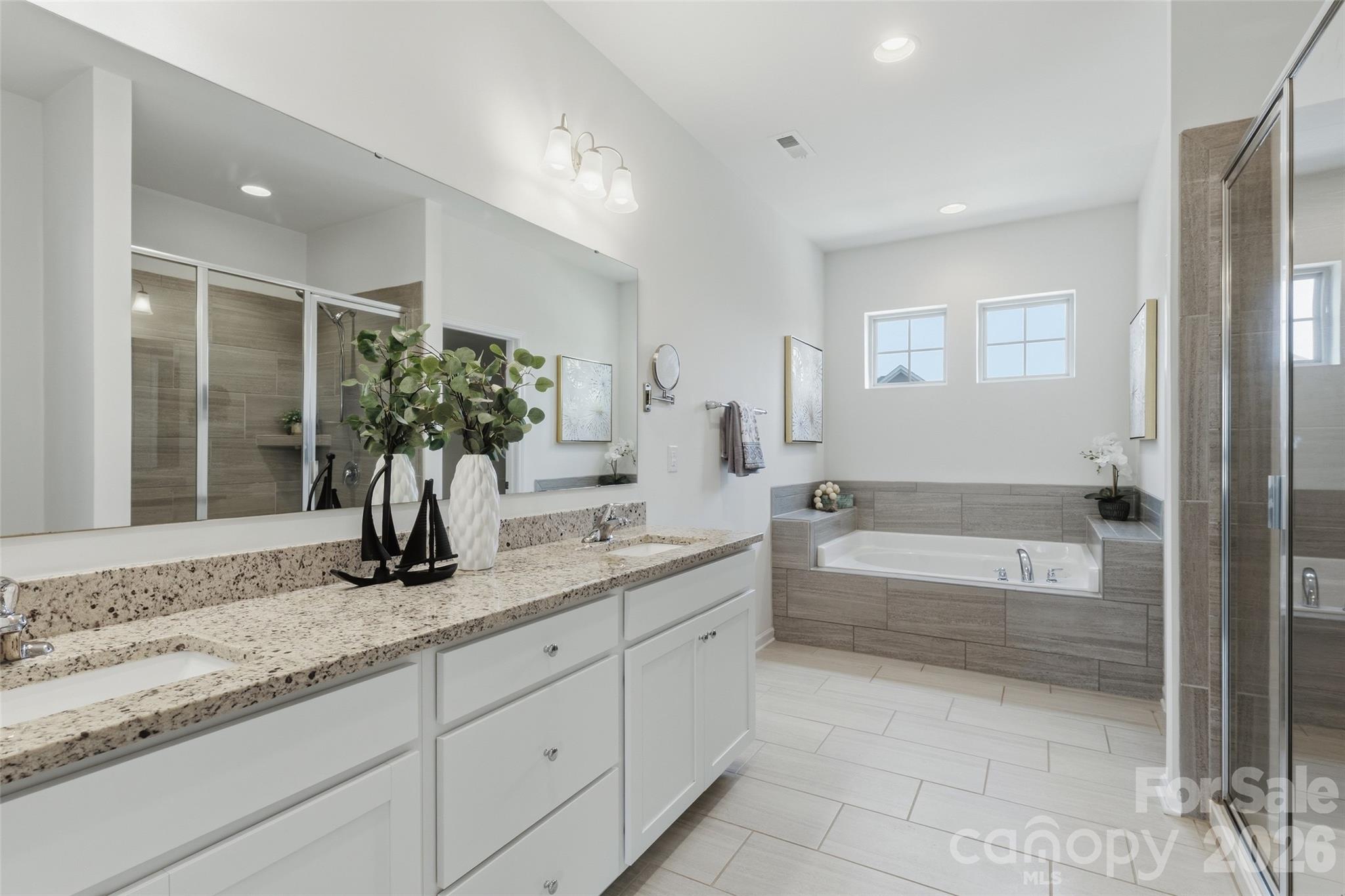 1004 Hallmark Way Property Photo 25
