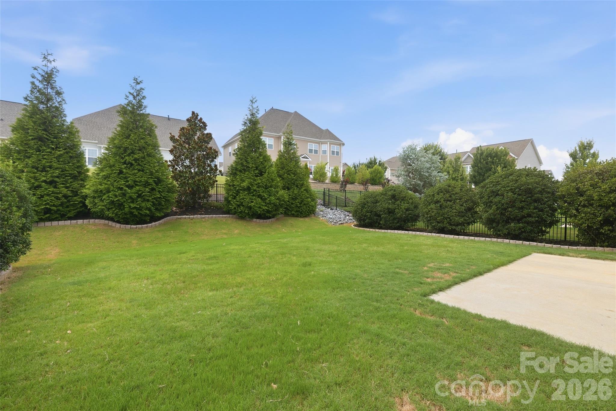 1004 Hallmark Way Property Photo 37