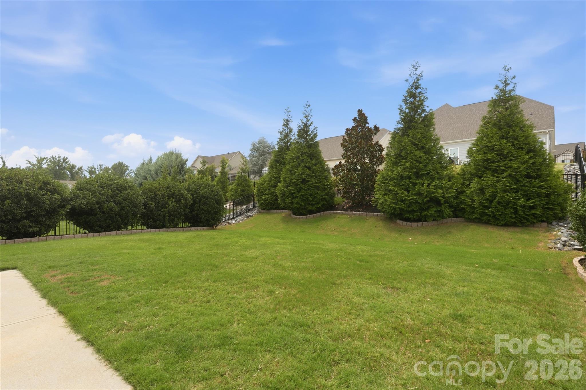 1004 Hallmark Way Property Photo 41