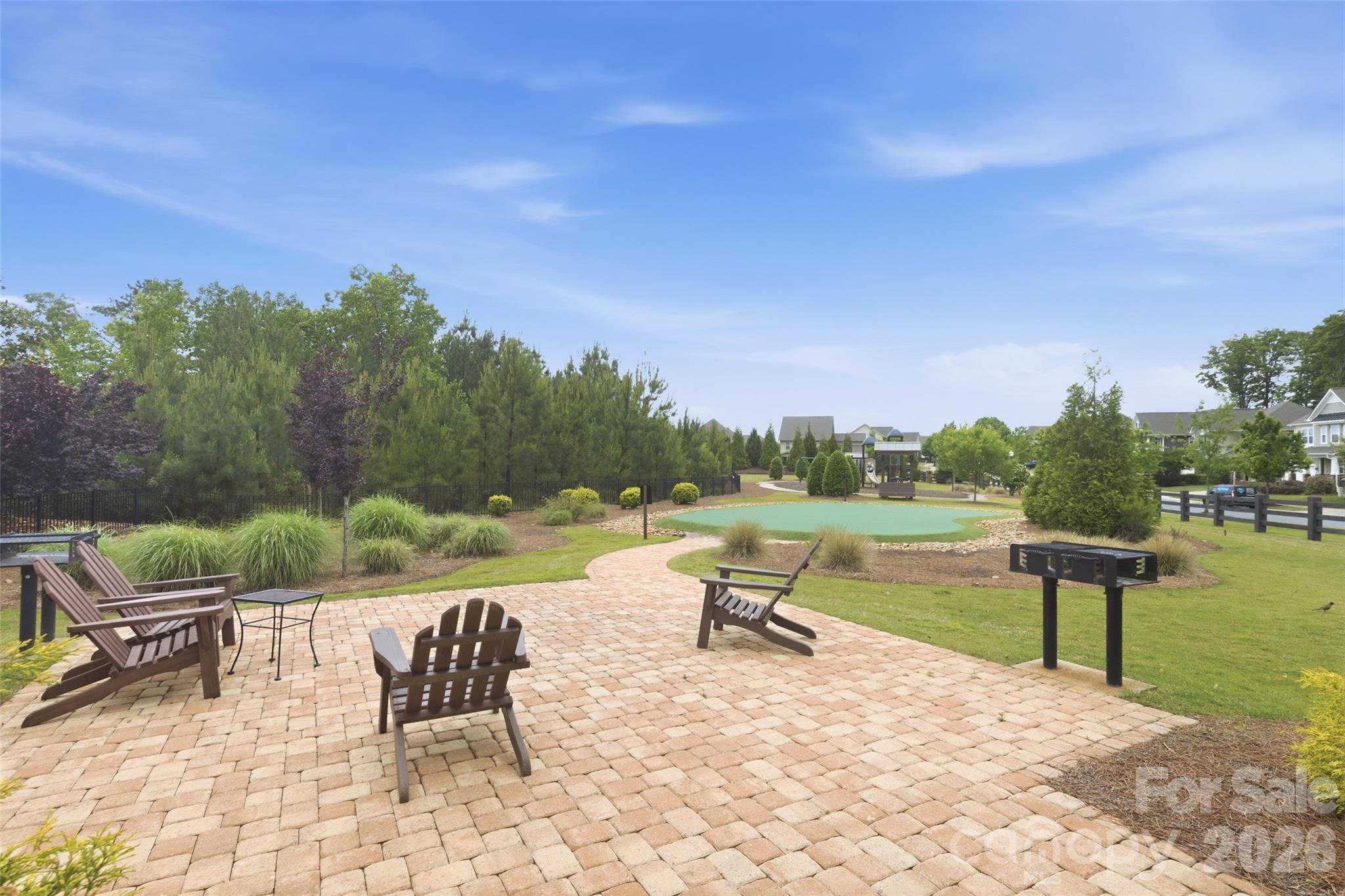 1004 Hallmark Way Property Photo 47