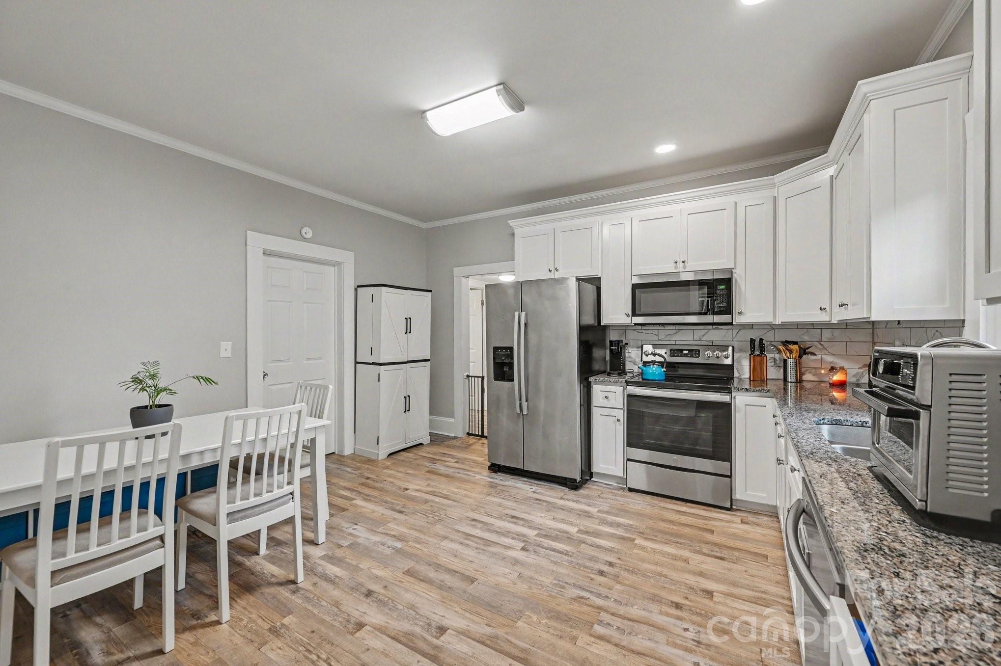 1000 Craven Avenue Property Photo 9