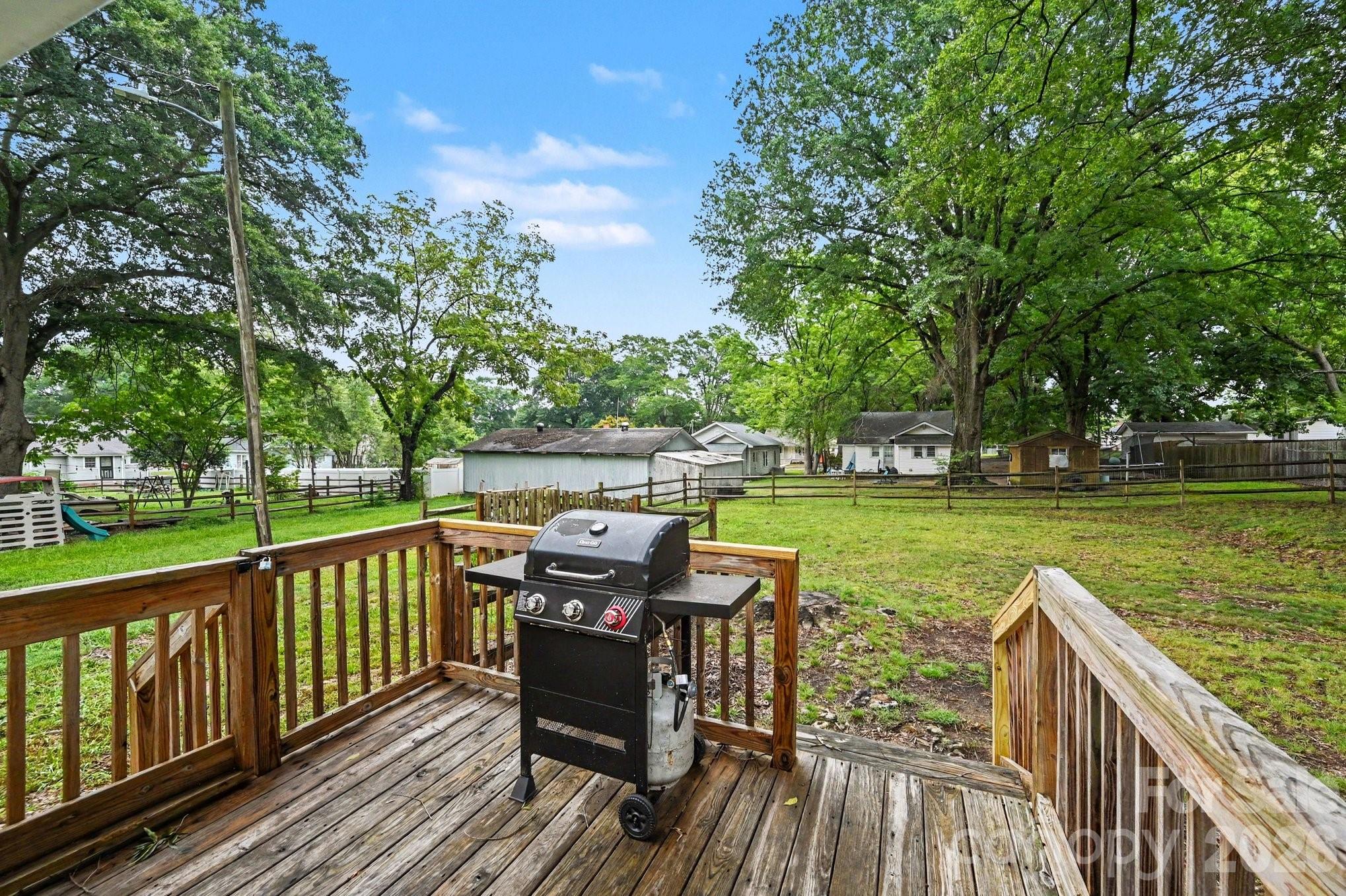 1000 Craven Avenue Property Photo 20