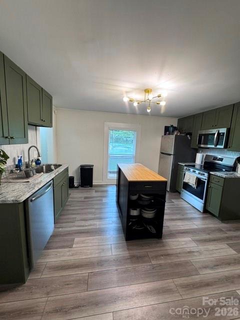 512 S Gray Street Property Photo 6
