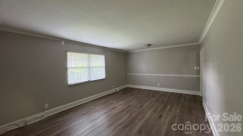 7511 Monroe Road Property Photo 6