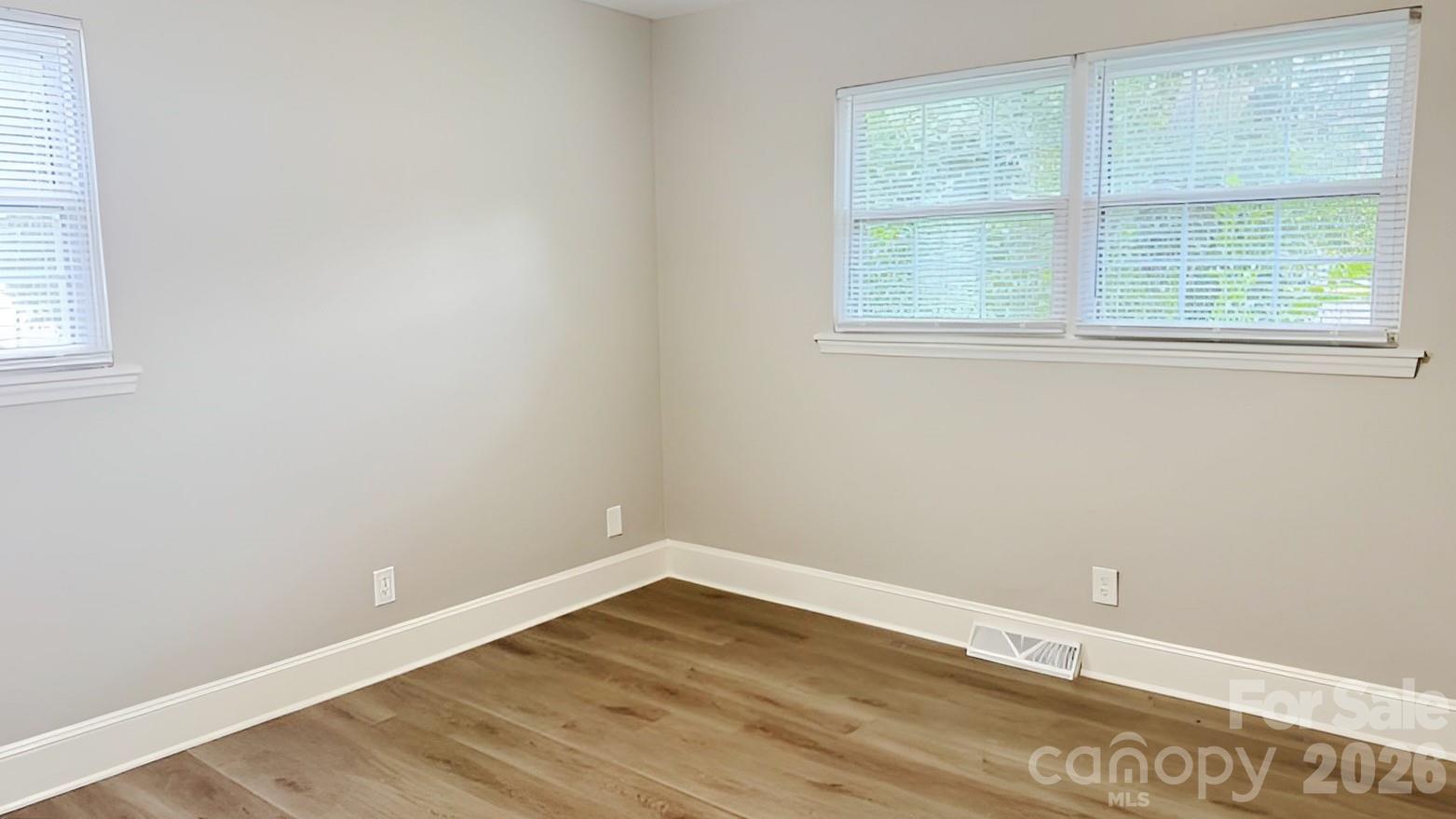 7511 Monroe Road Property Photo 10