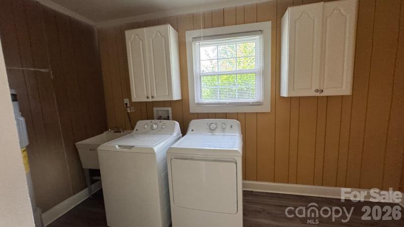 7511 Monroe Road Property Photo 12