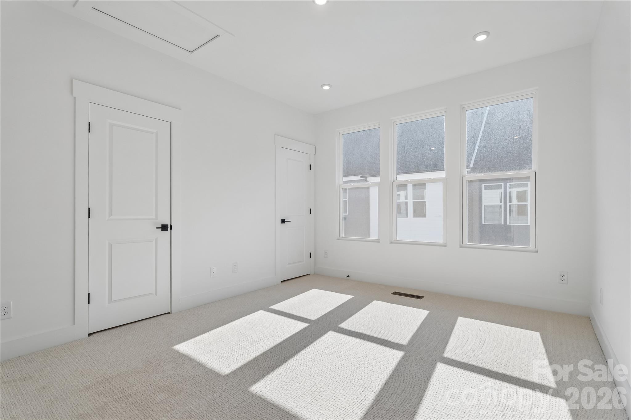 5013 Dutchess Drive Property Photo 6