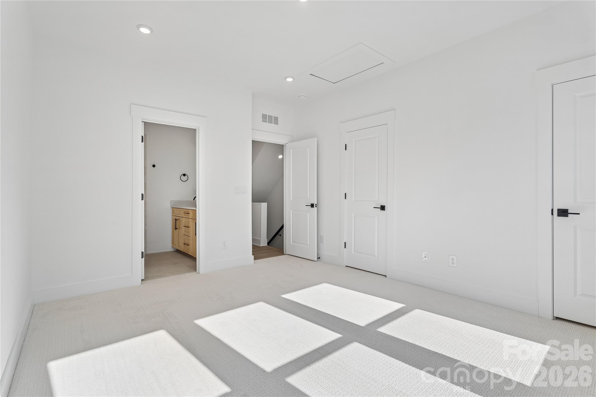 5013 Dutchess Drive Property Photo 7
