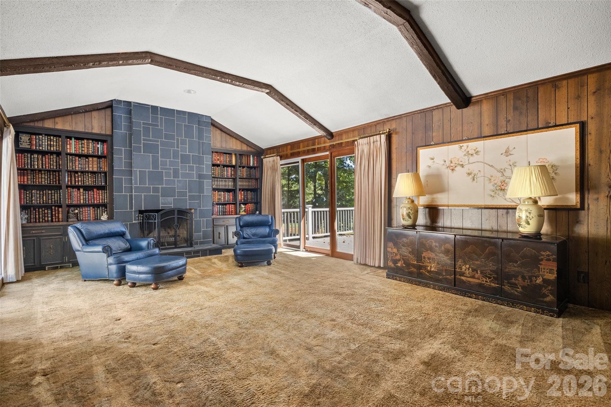 600 Fairway Drive Property Photo 14