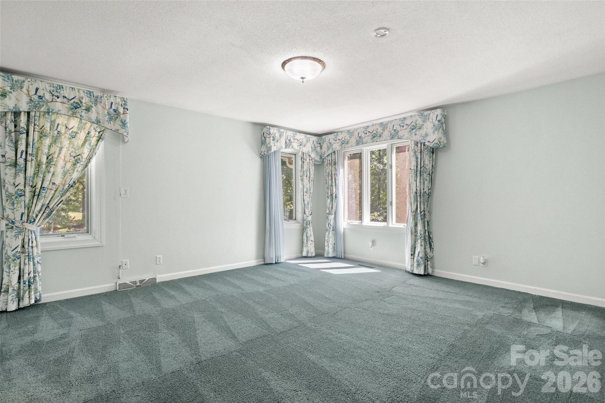 600 Fairway Drive Property Photo 15