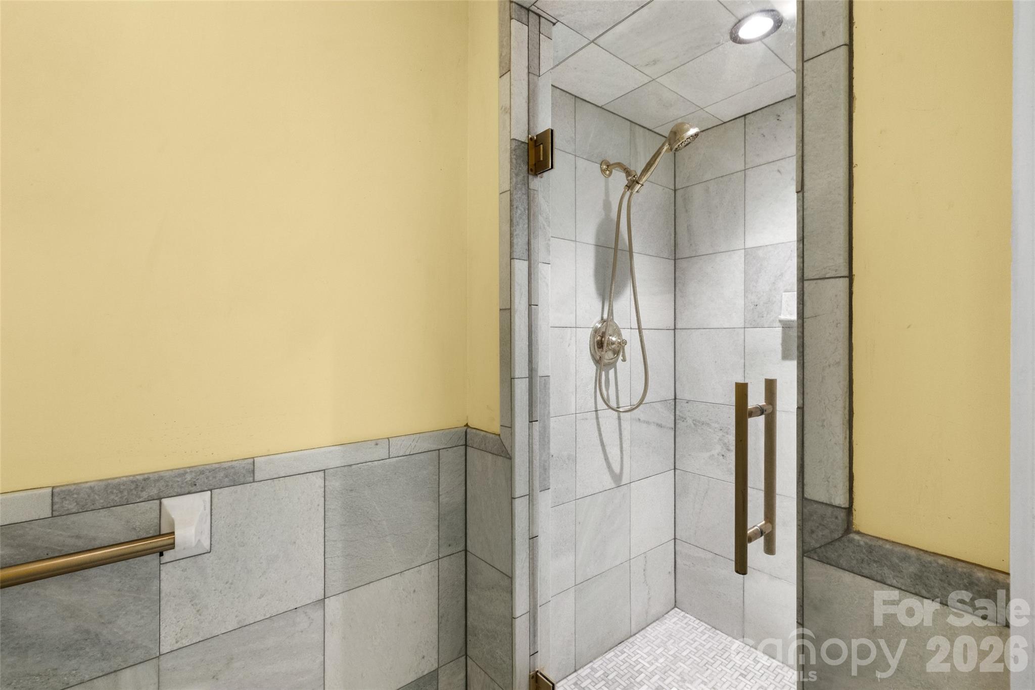 600 Fairway Drive Property Photo 18