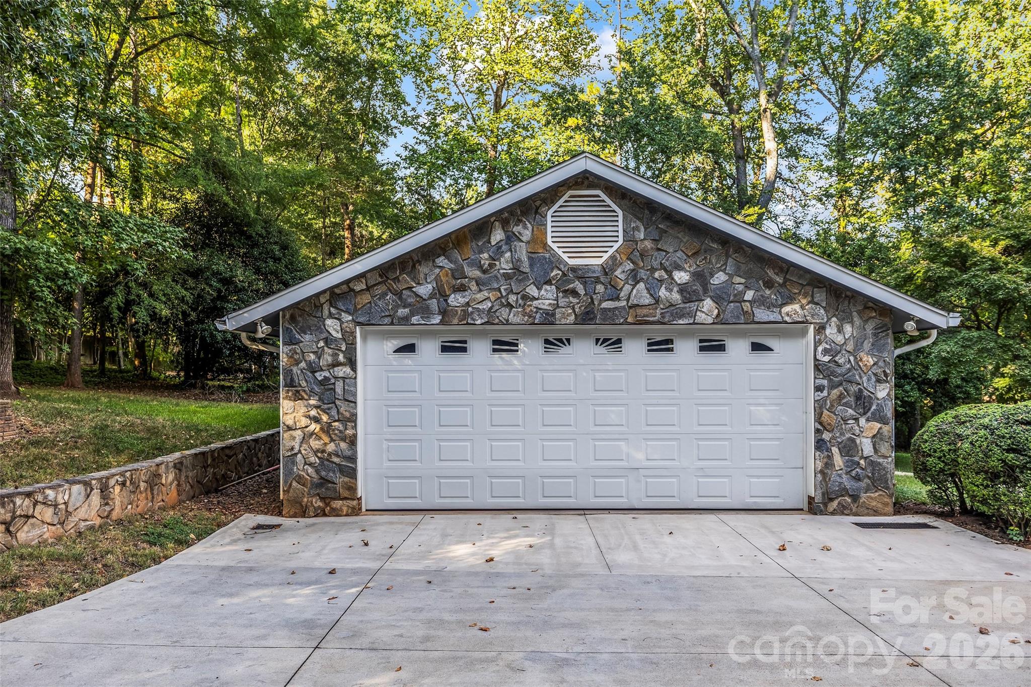 600 Fairway Drive Property Photo 31