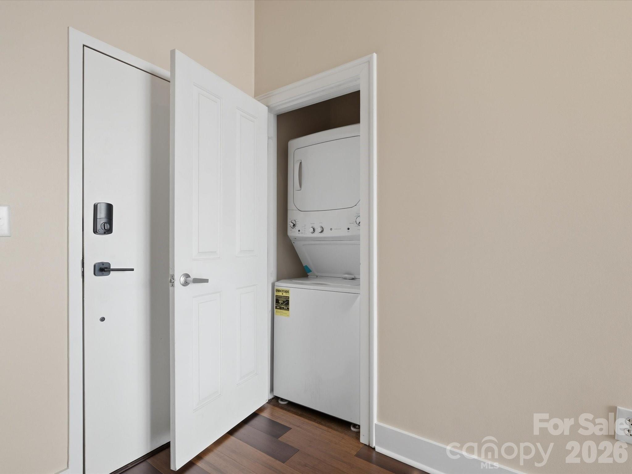 710 W Trade Street 703 Property Photo 19
