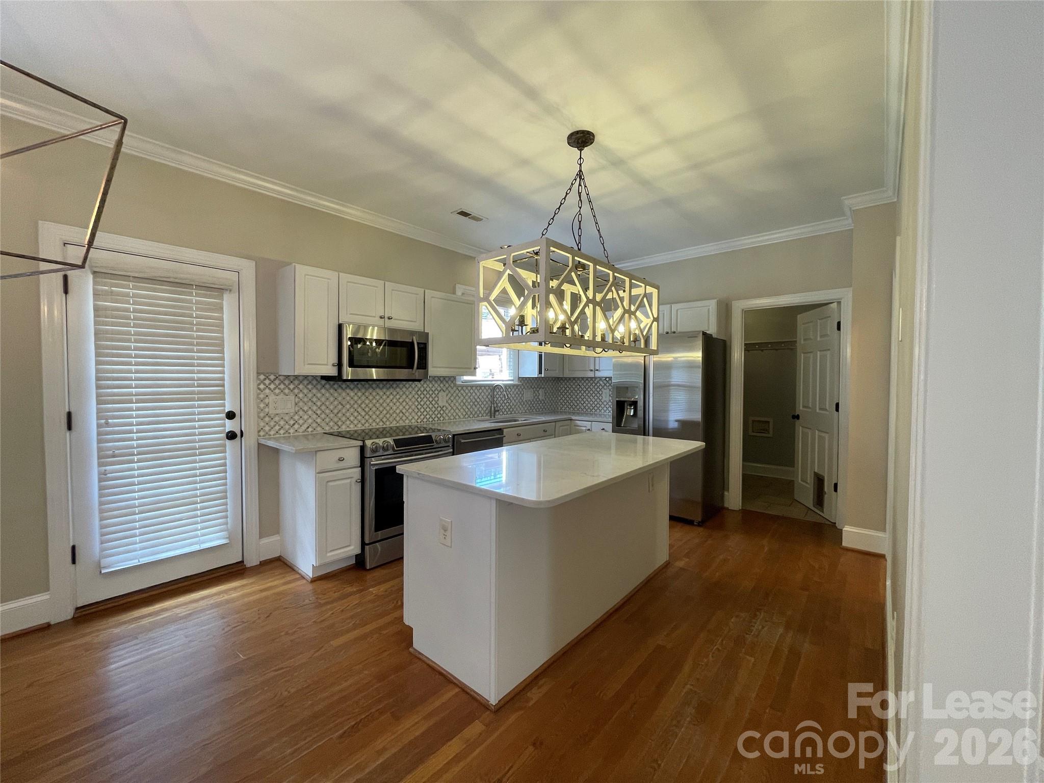 2617 Greyabby Court Property Photo 7