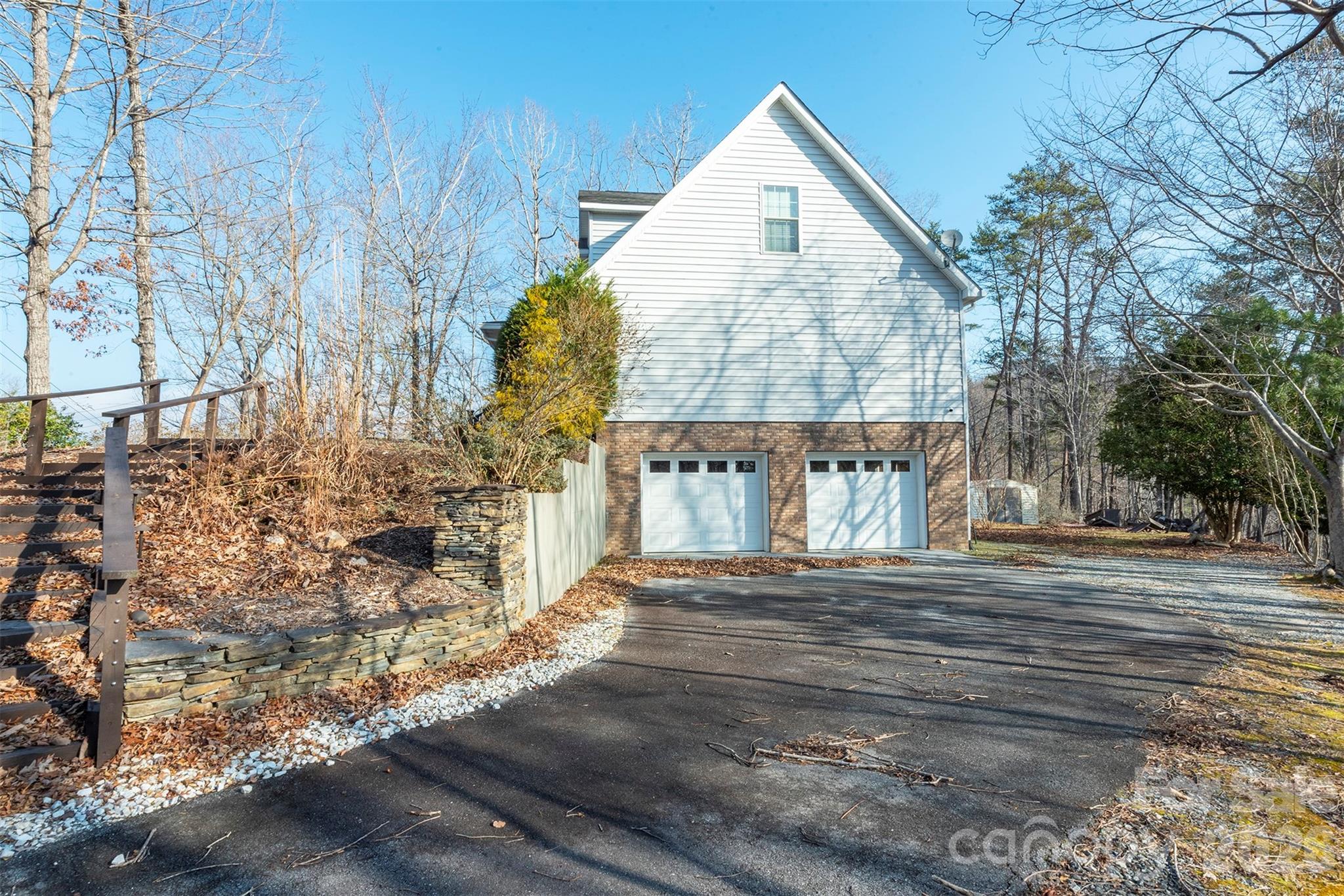 192 Buzzards Place Property Photo 2