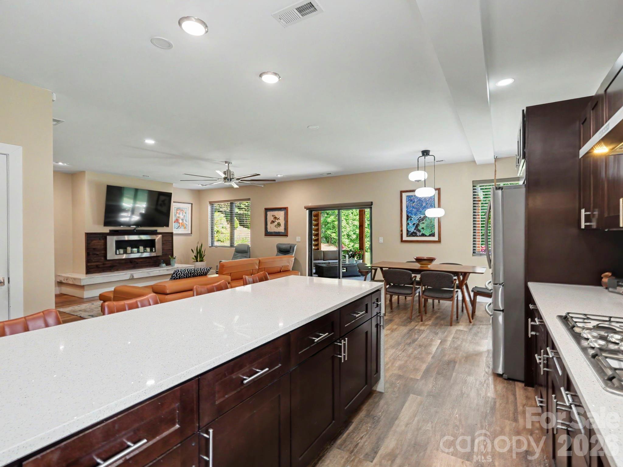 815 Burrage Road Property Photo 7