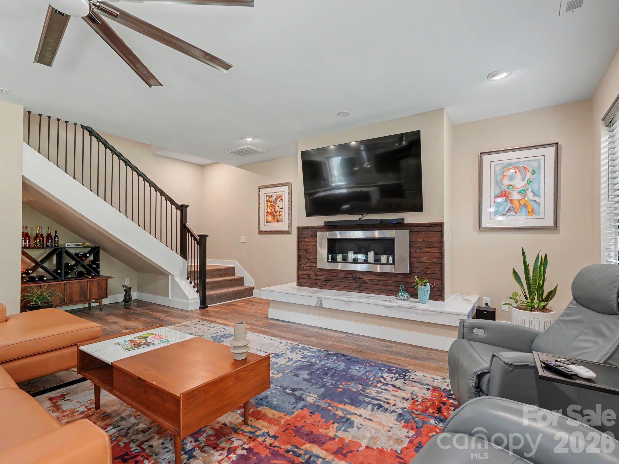 815 Burrage Road Property Photo 13