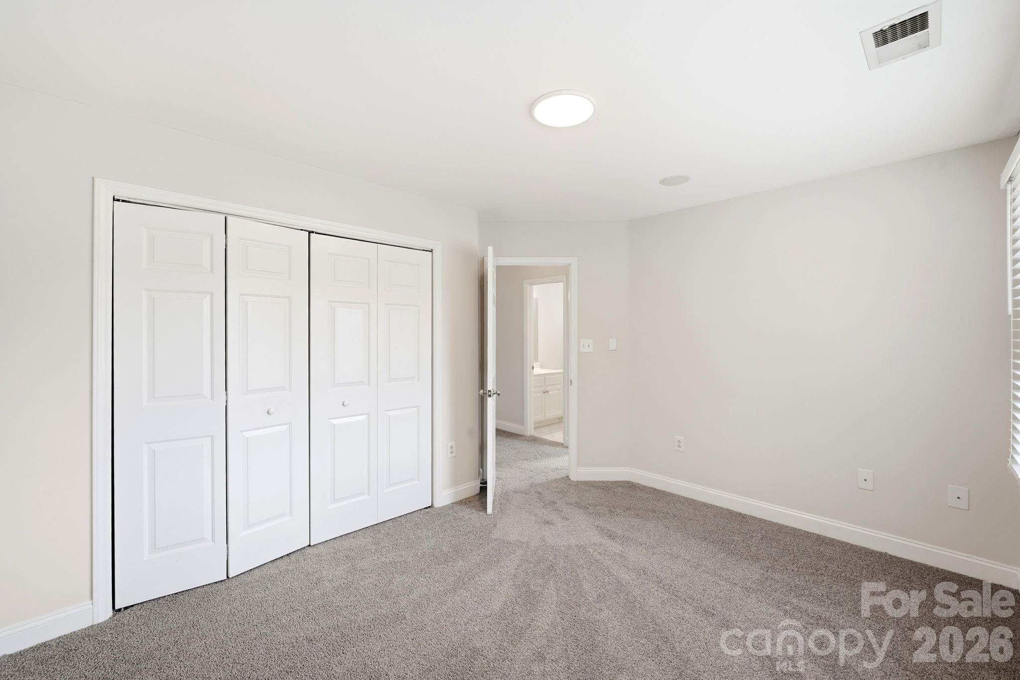 5305 Ravenglass Court Property Photo 25