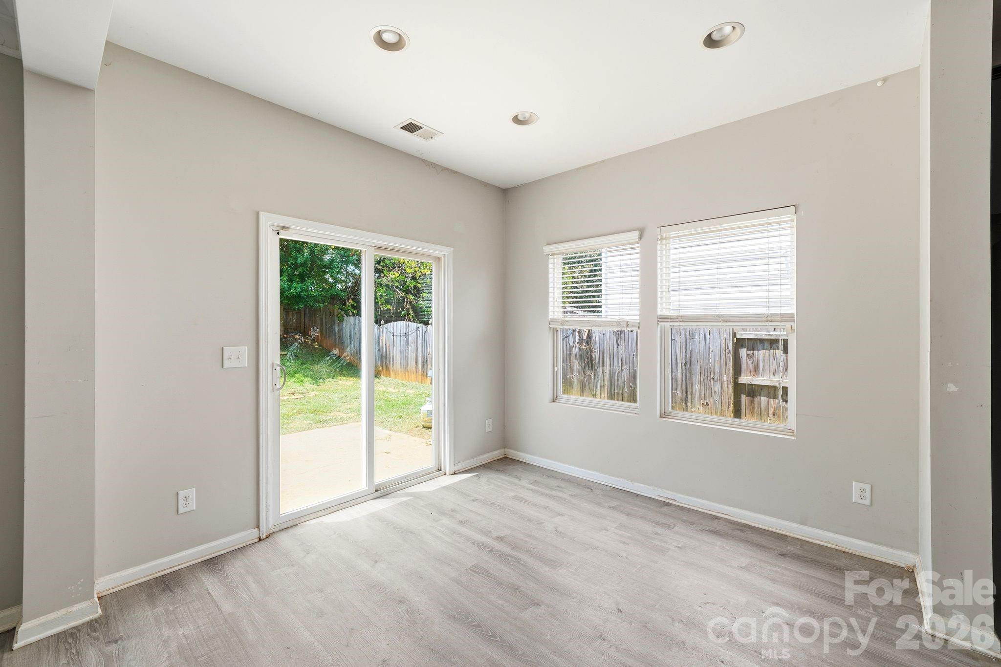 5011 Elementary View Drive Property Photo 18