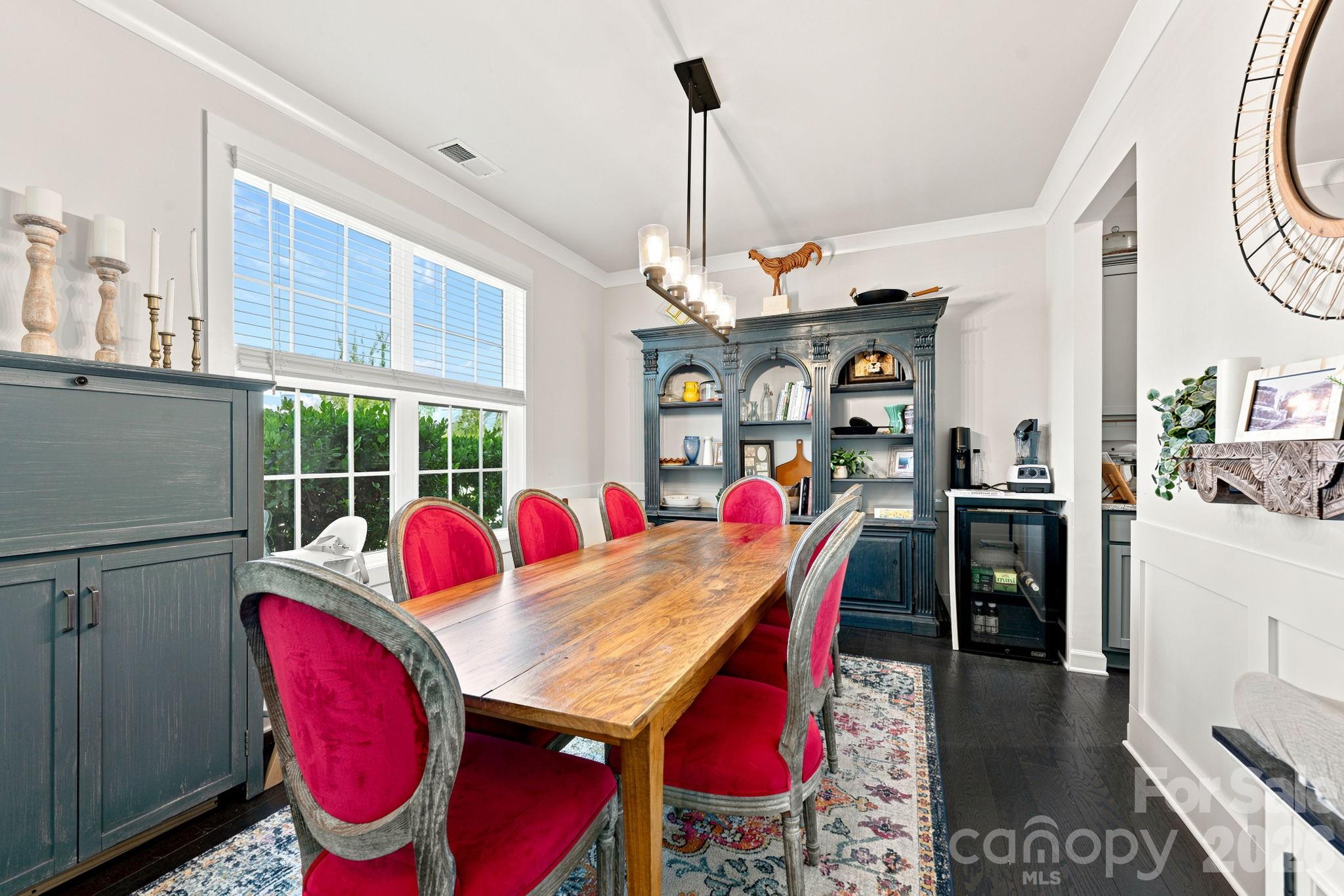 445 Hudson Place Property Photo 7