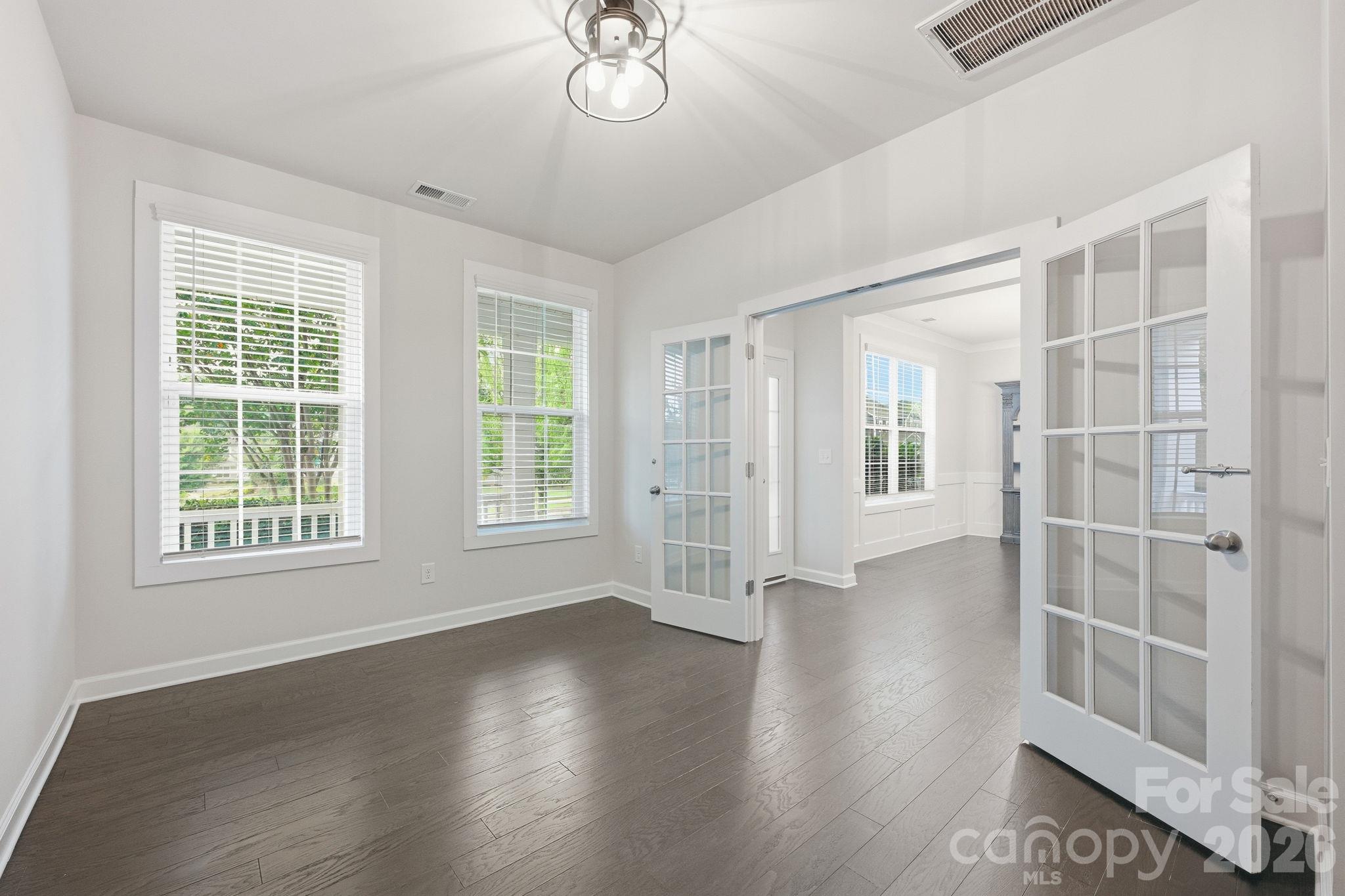 445 Hudson Place Property Photo 7
