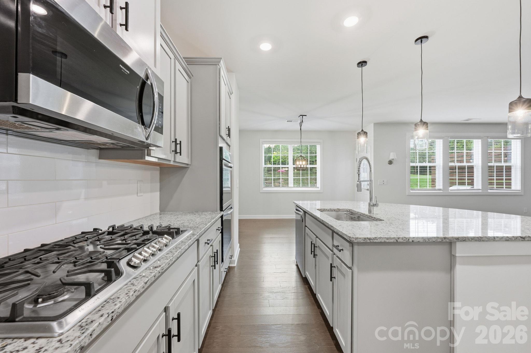 445 Hudson Place Property Photo 11