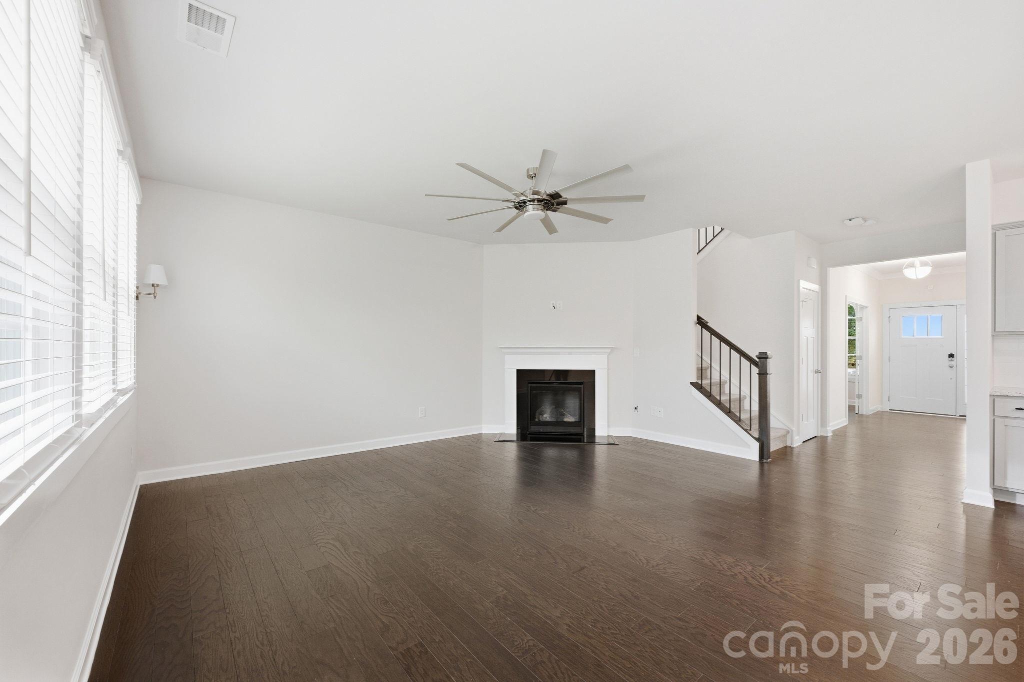 445 Hudson Place Property Photo 16