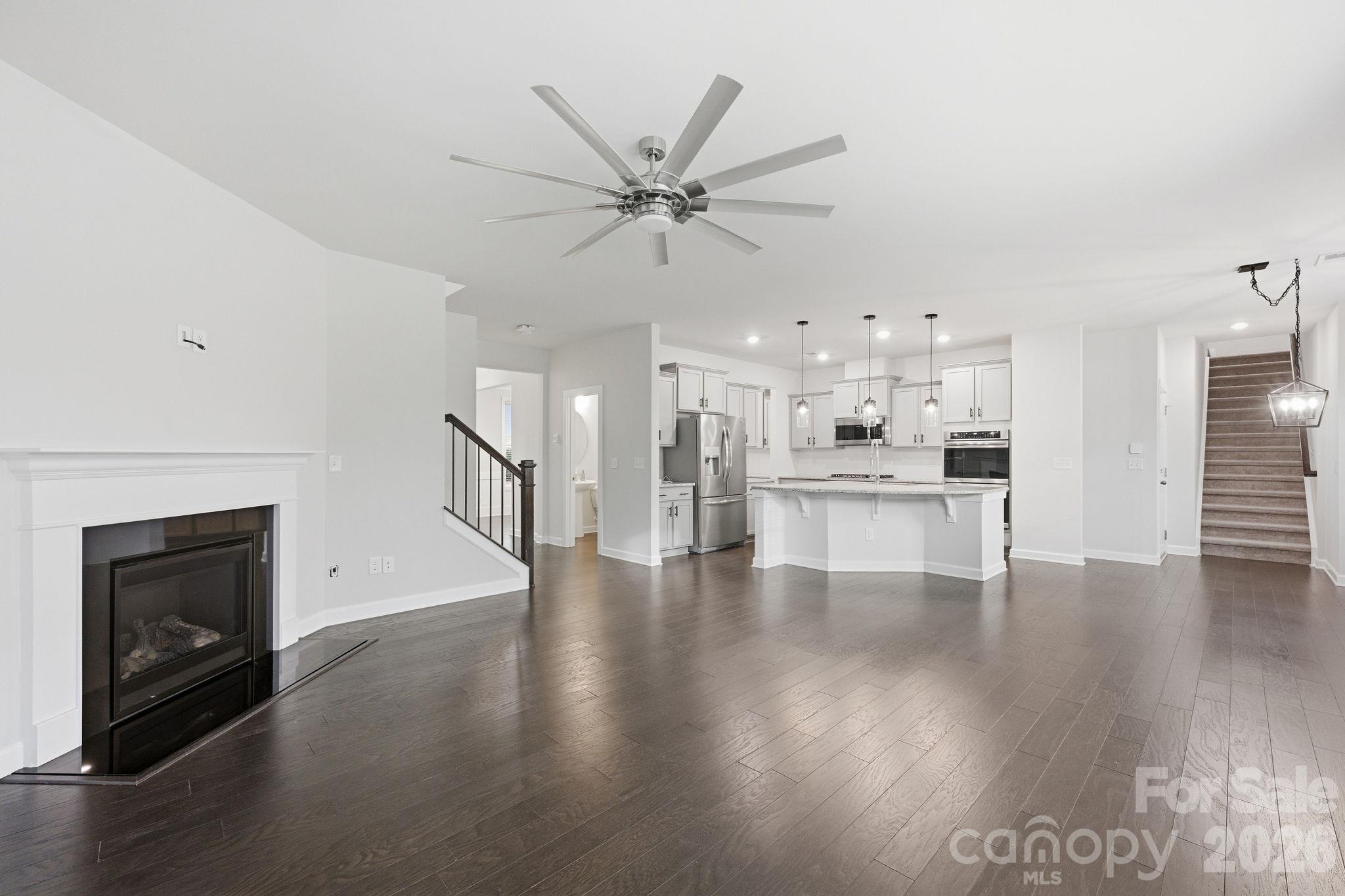 445 Hudson Place Property Photo 17