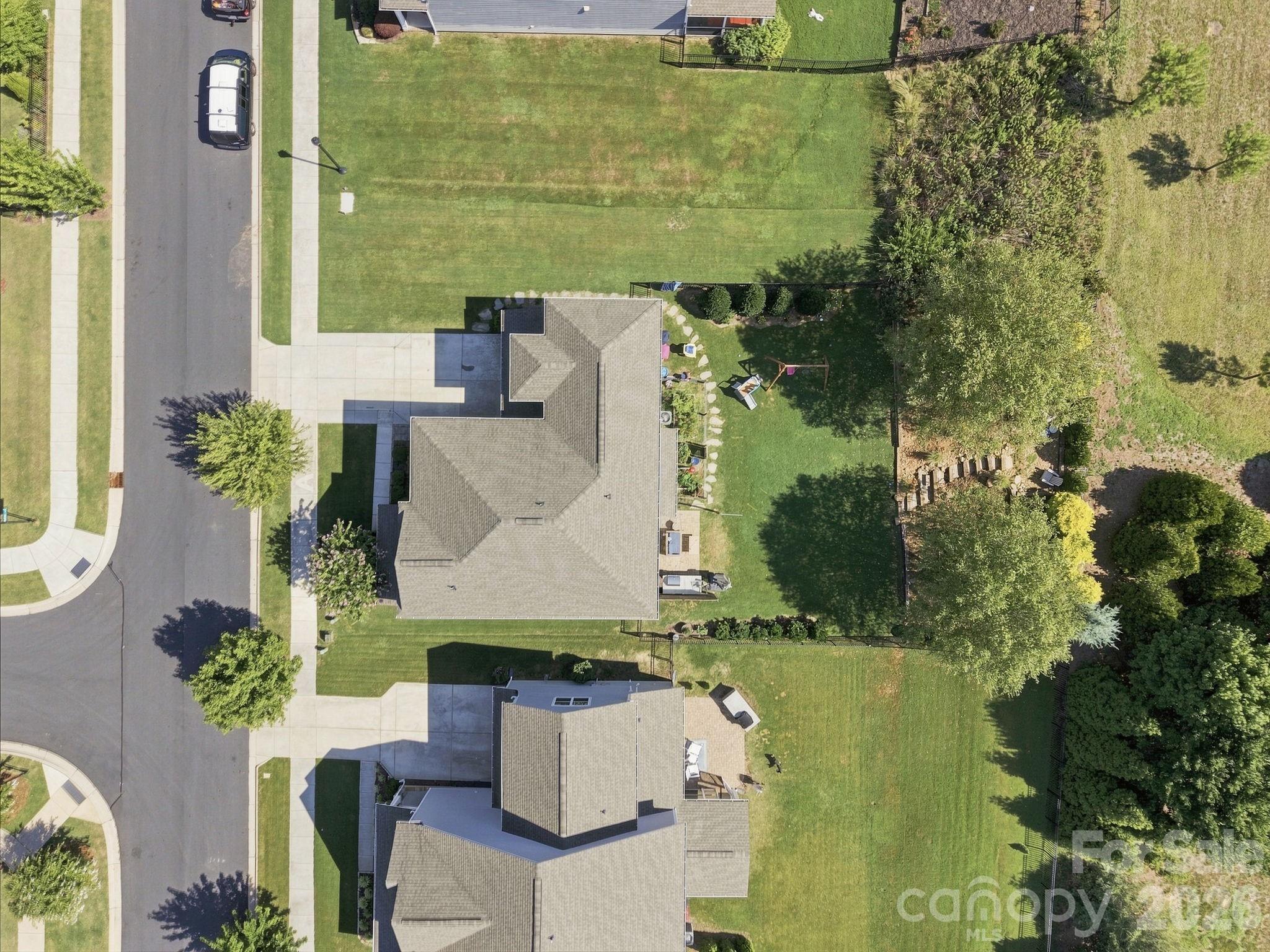 445 Hudson Place Property Photo 44