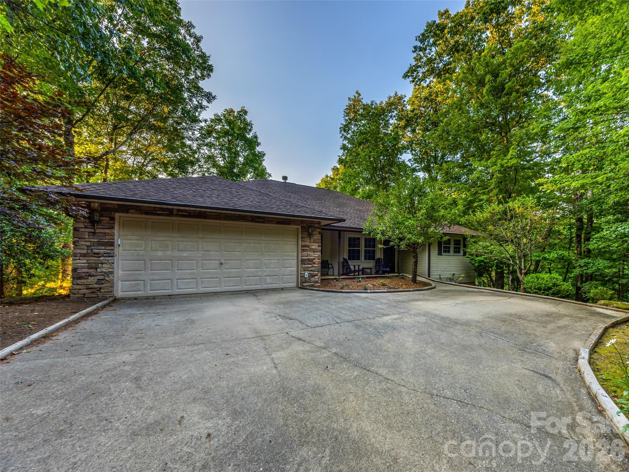 20 Adohi Court Property Photo 36