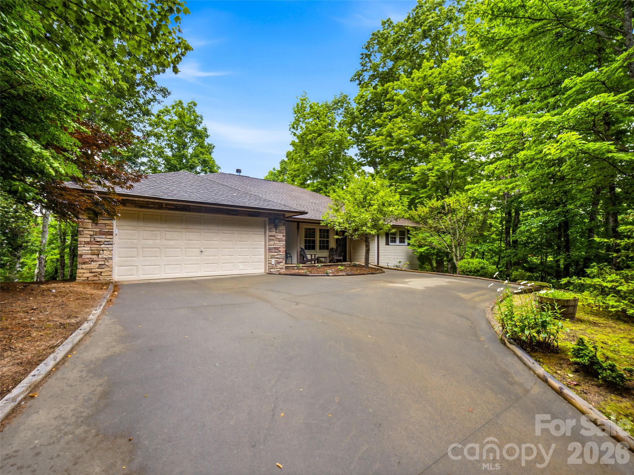 20 Adohi Court Property Photo 46