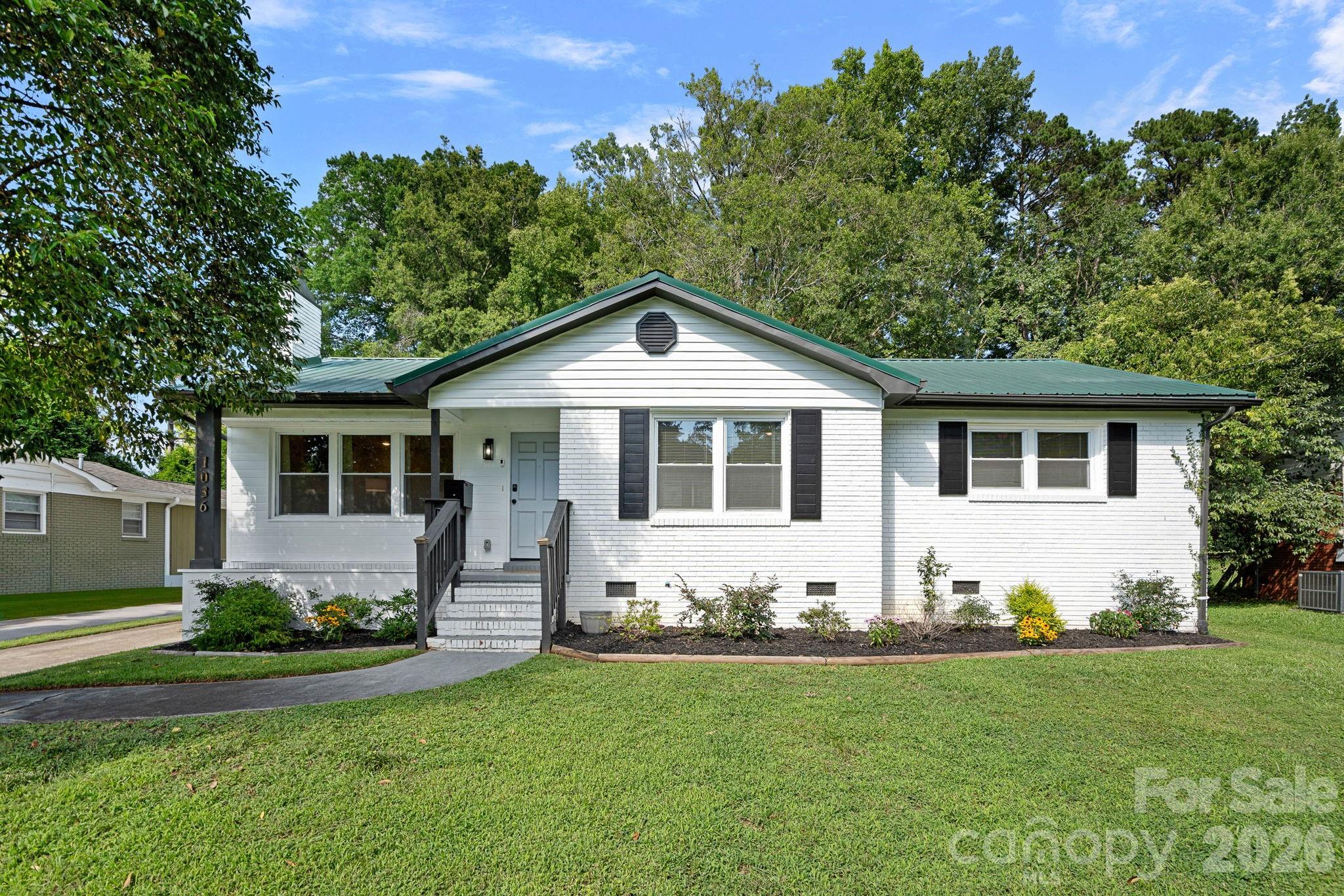 1036 Cutler Place Property Photo 2