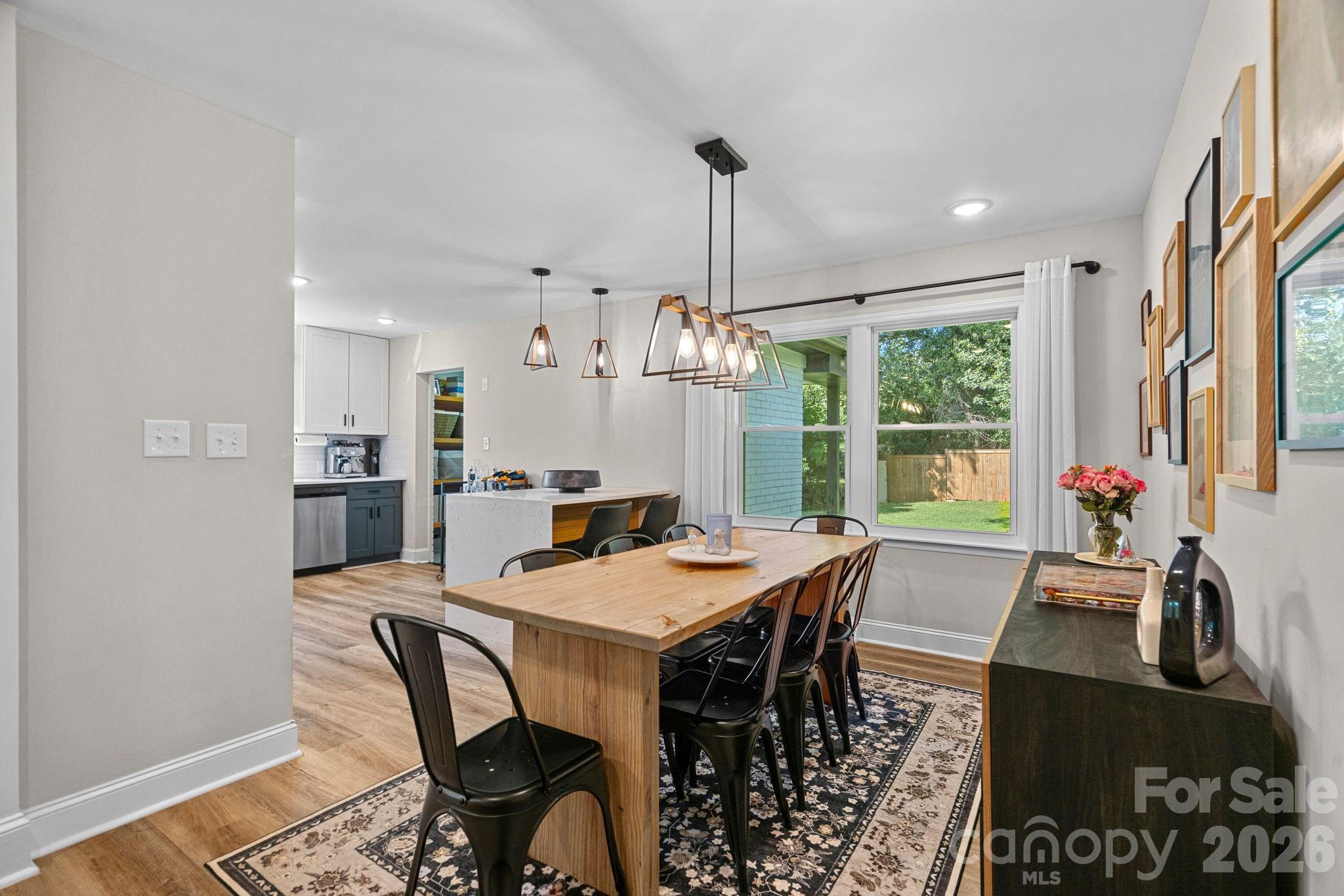 1036 Cutler Place Property Photo 8