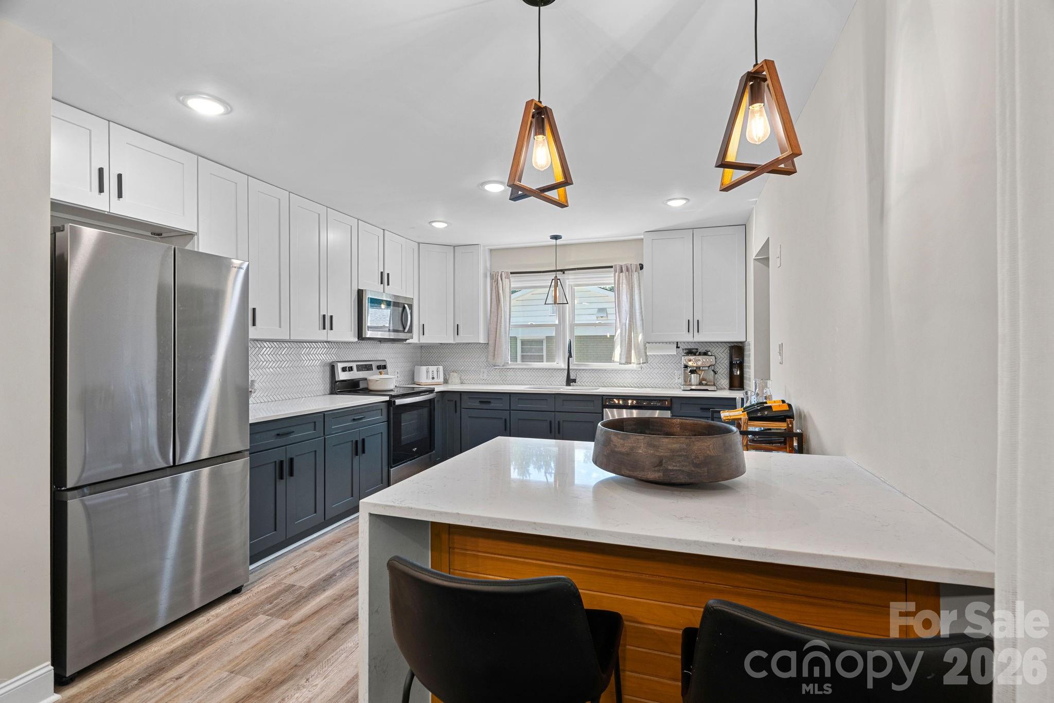 1036 Cutler Place Property Photo 9
