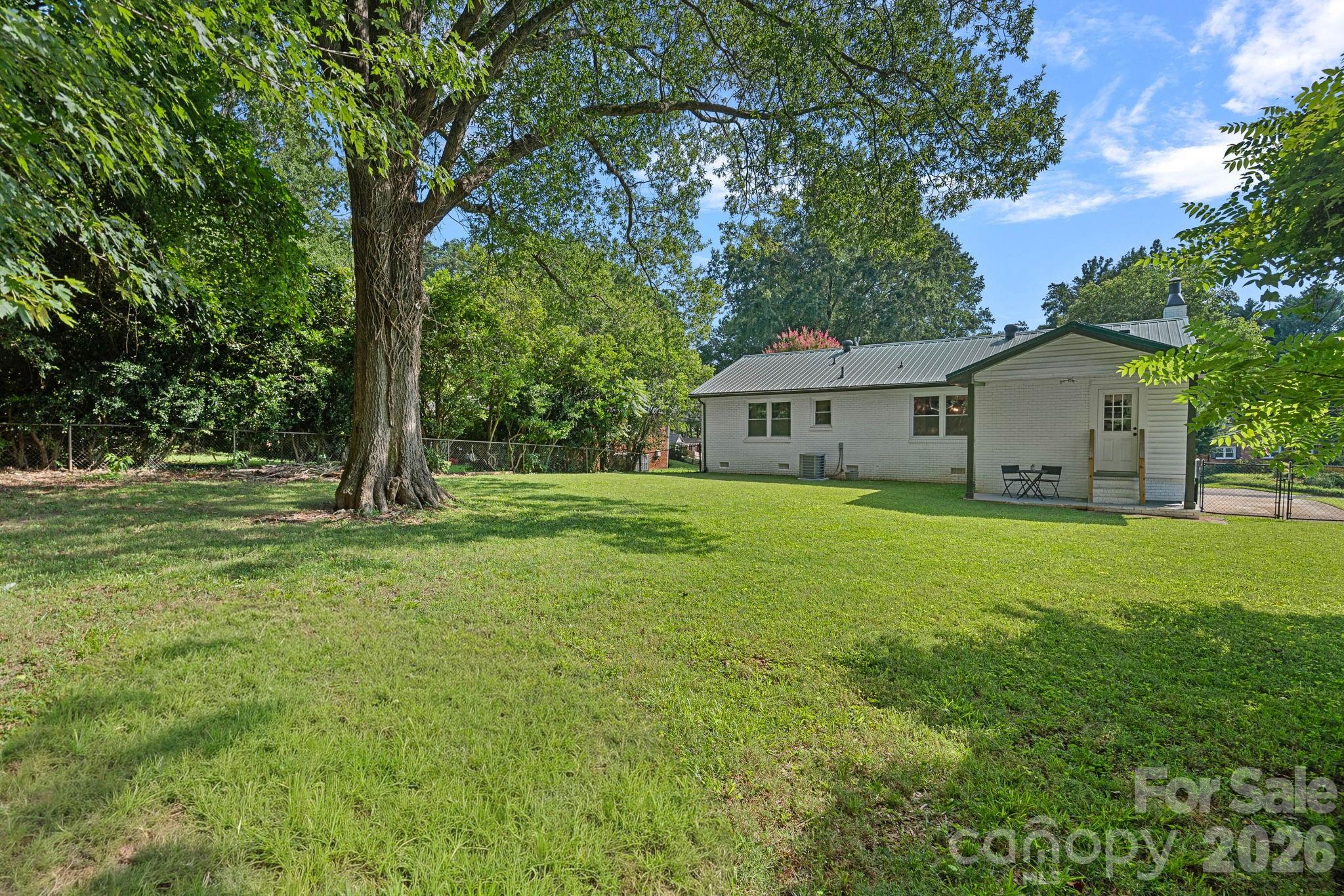 1036 Cutler Place Property Photo 25