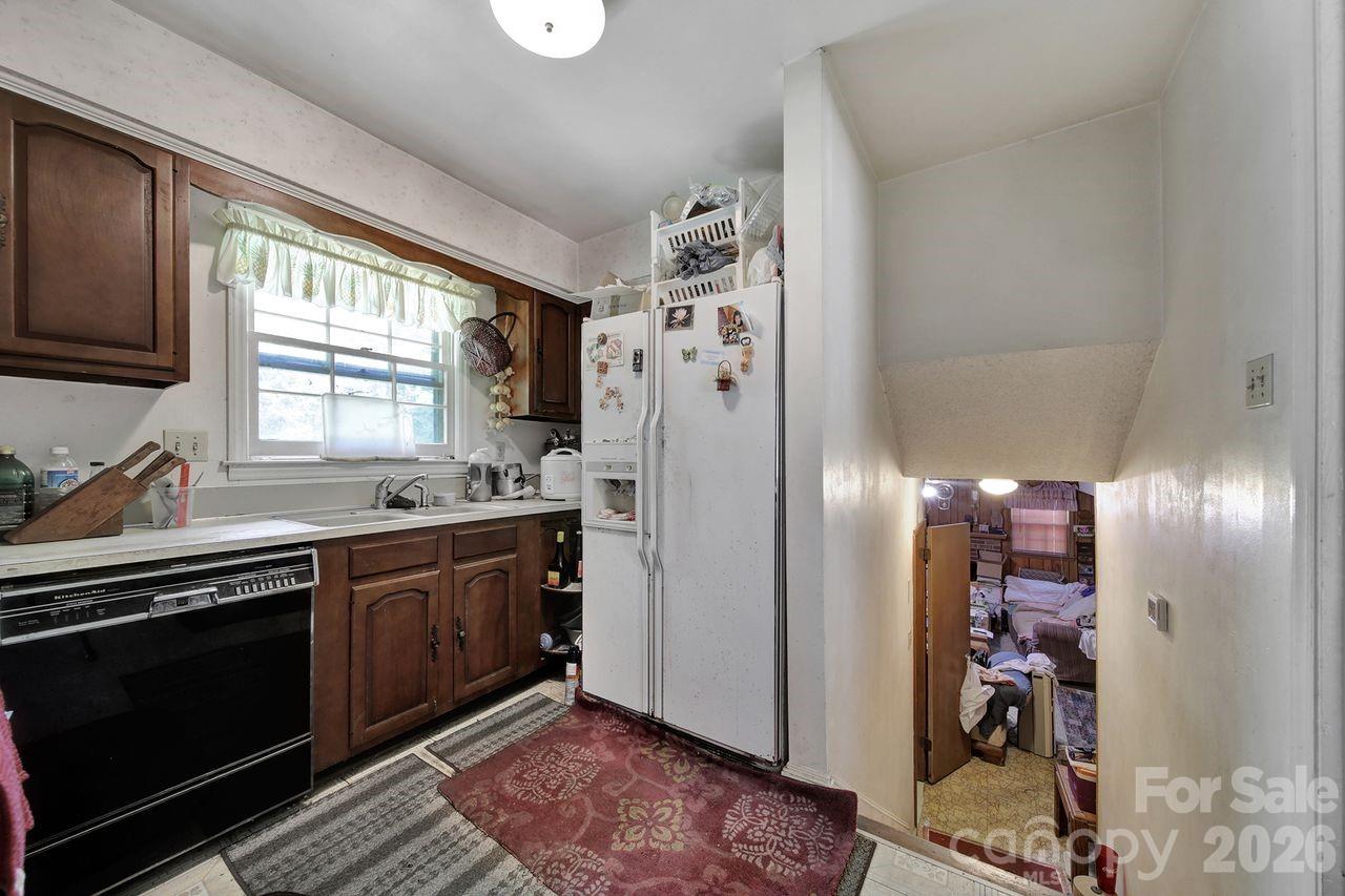 6010 Red Carriage Lane Property Photo 7