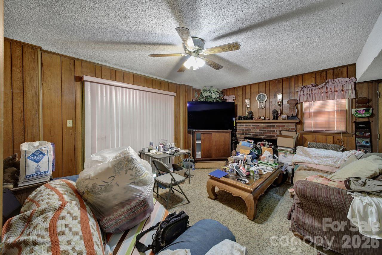 6010 Red Carriage Lane Property Photo 9
