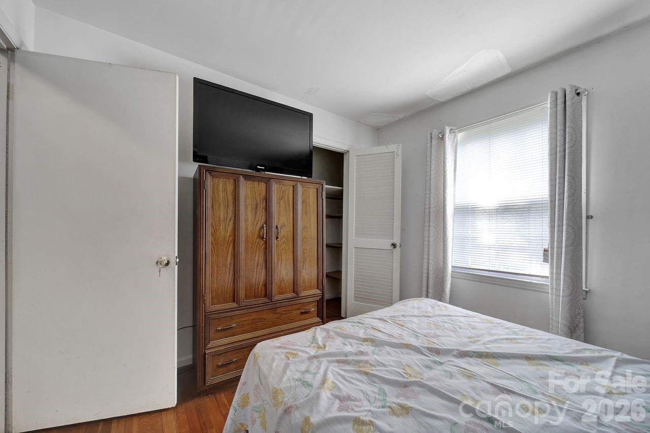 6010 Red Carriage Lane Property Photo 12