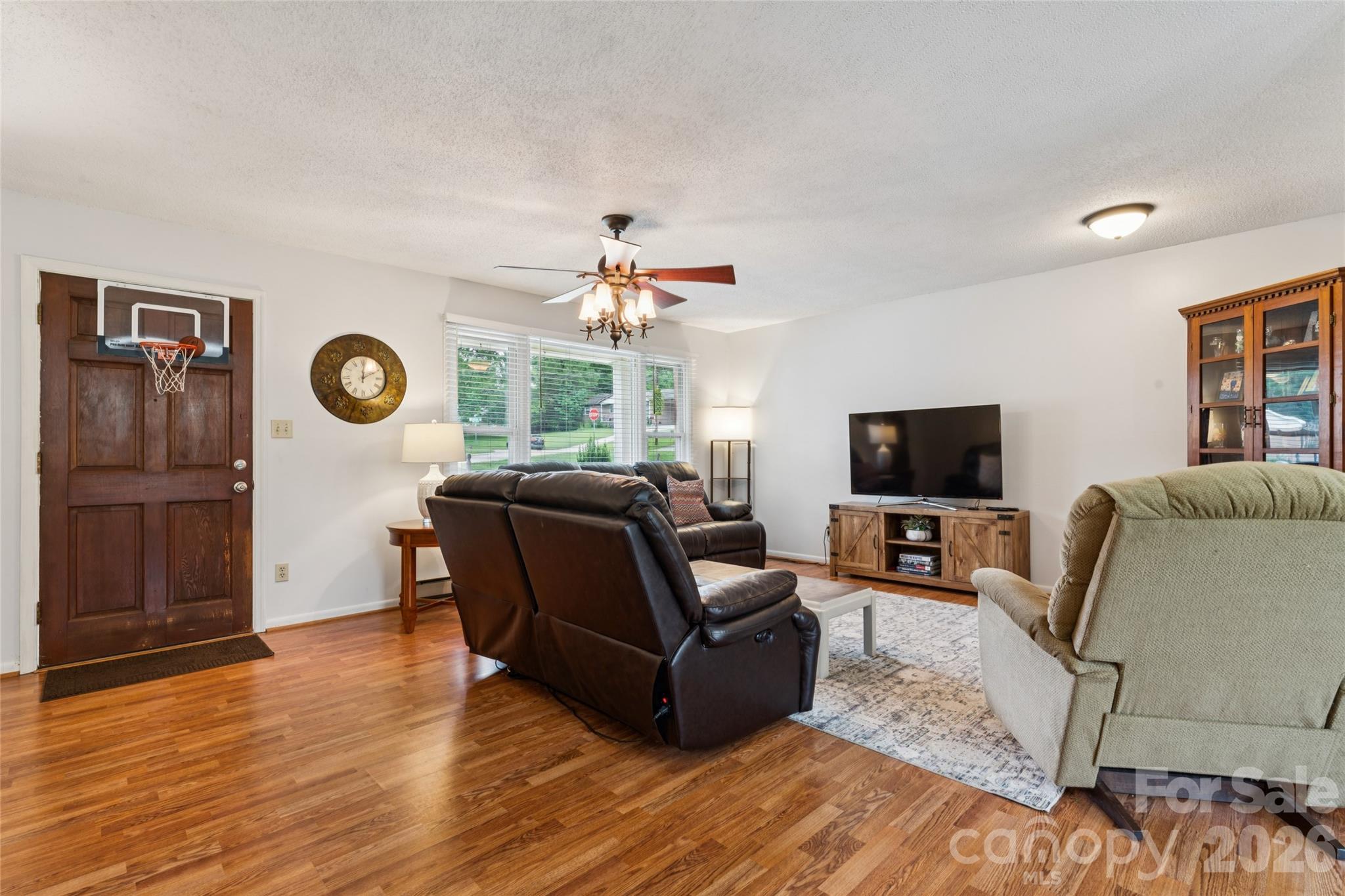 205 Cliffside Drive Property Photo 9