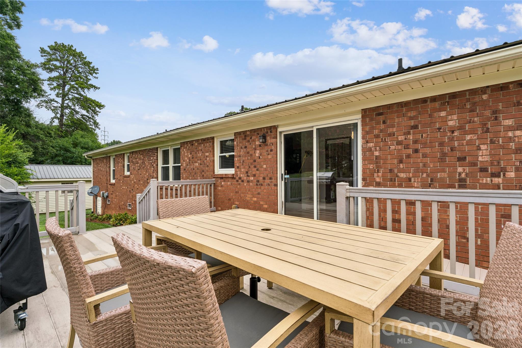 205 Cliffside Drive Property Photo 29