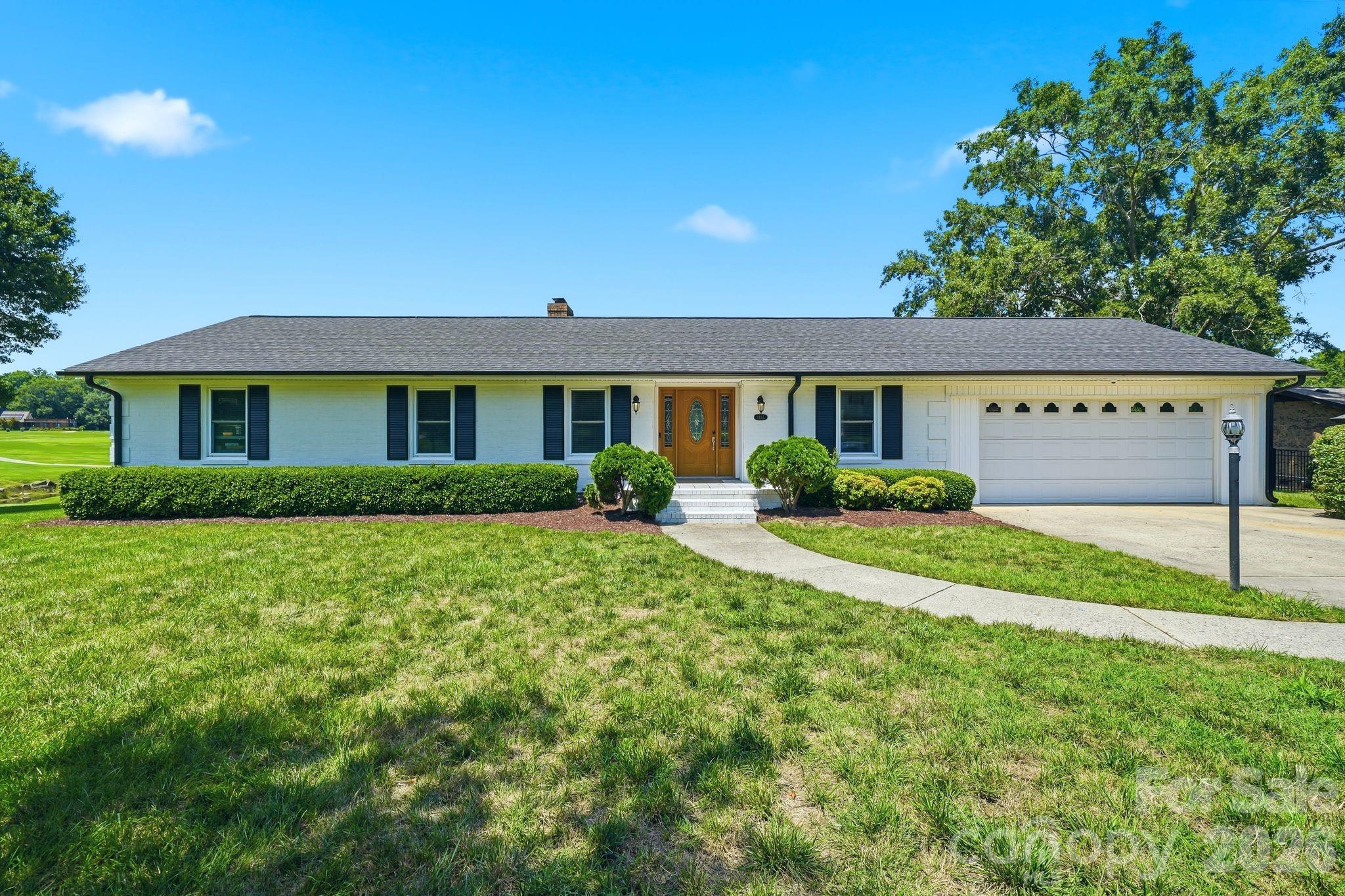 1335 Stoneyridge Drive Property Photo 2