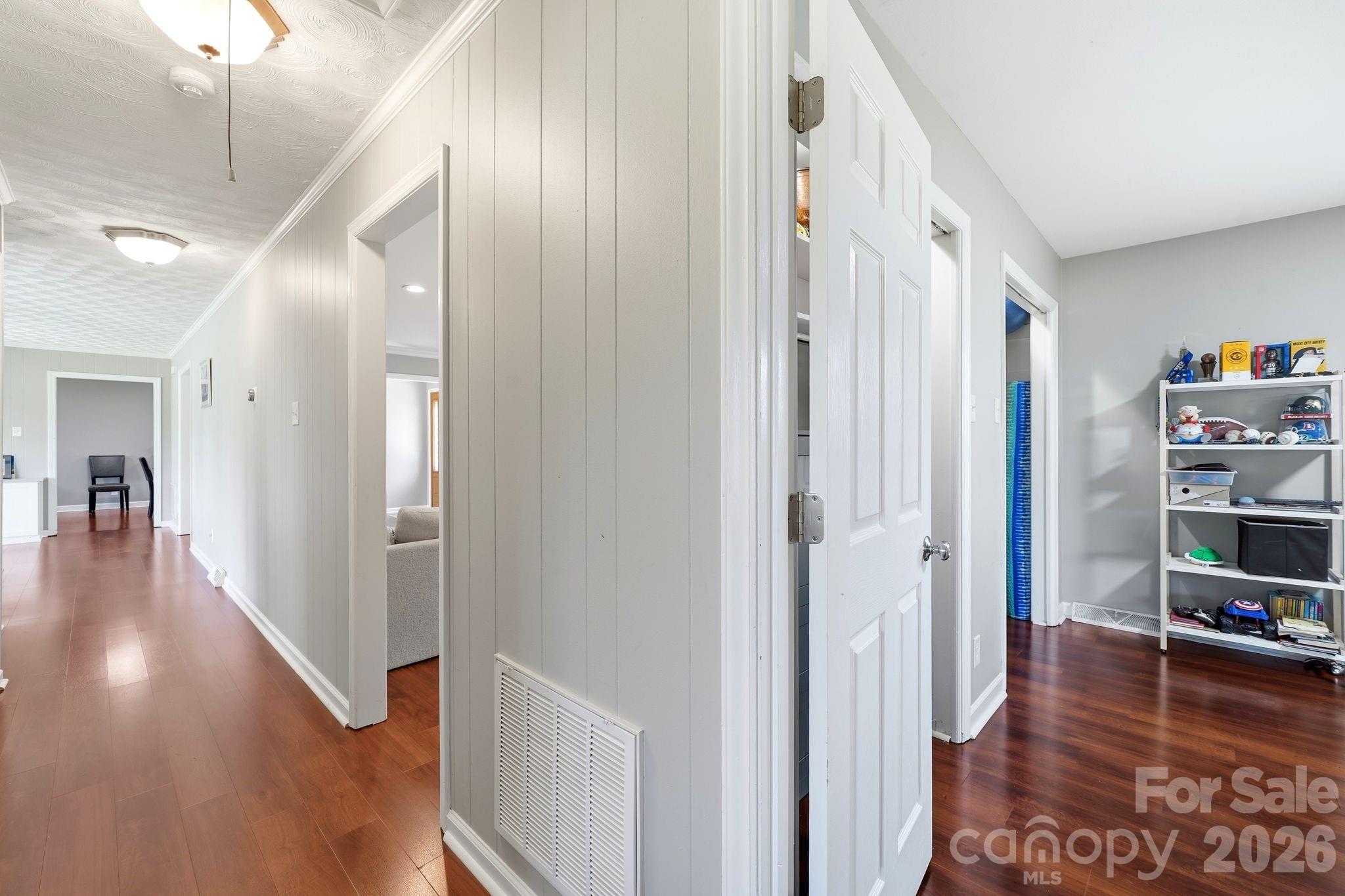 1335 Stoneyridge Drive Property Photo 25