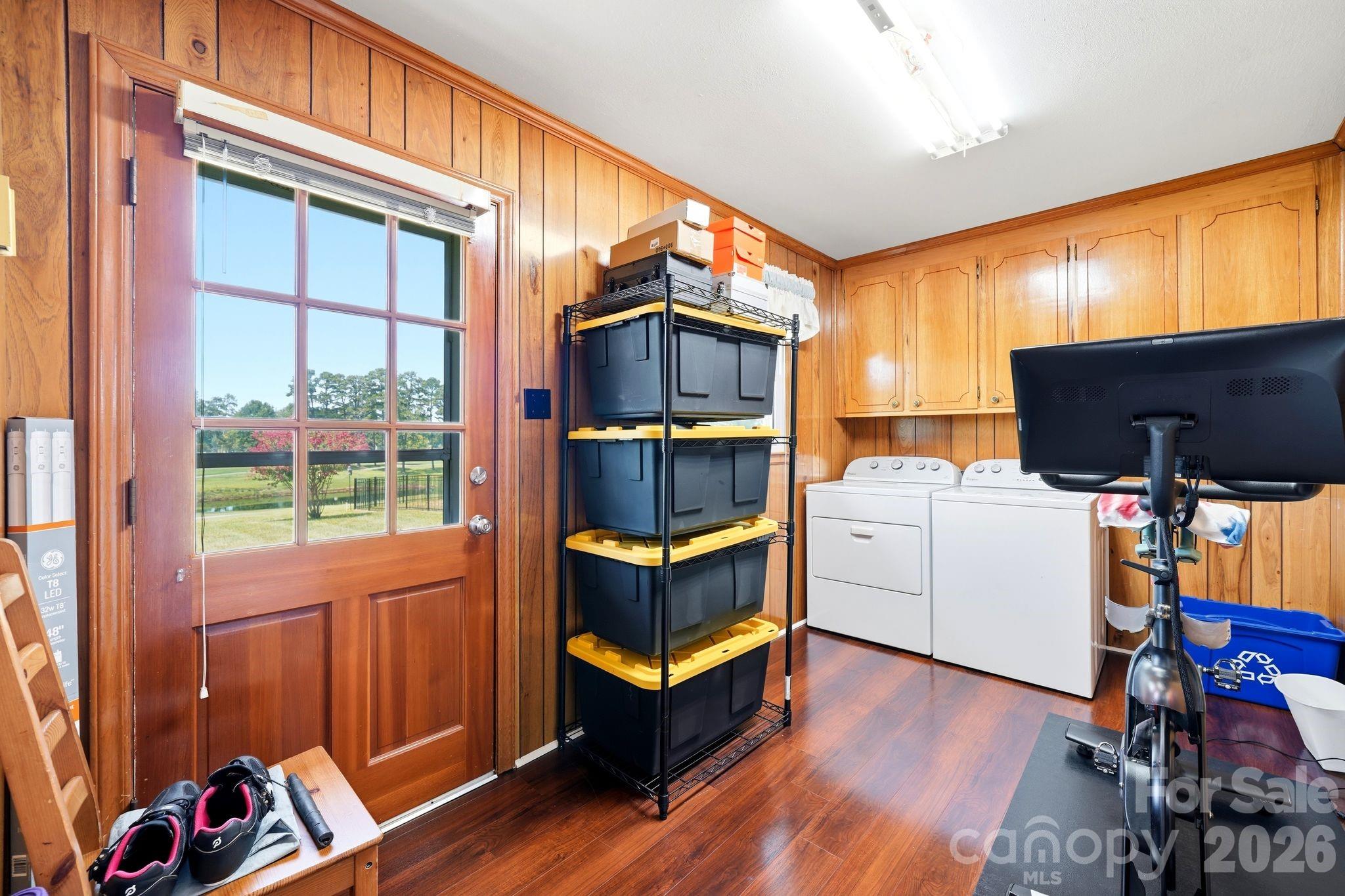 1335 Stoneyridge Drive Property Photo 34