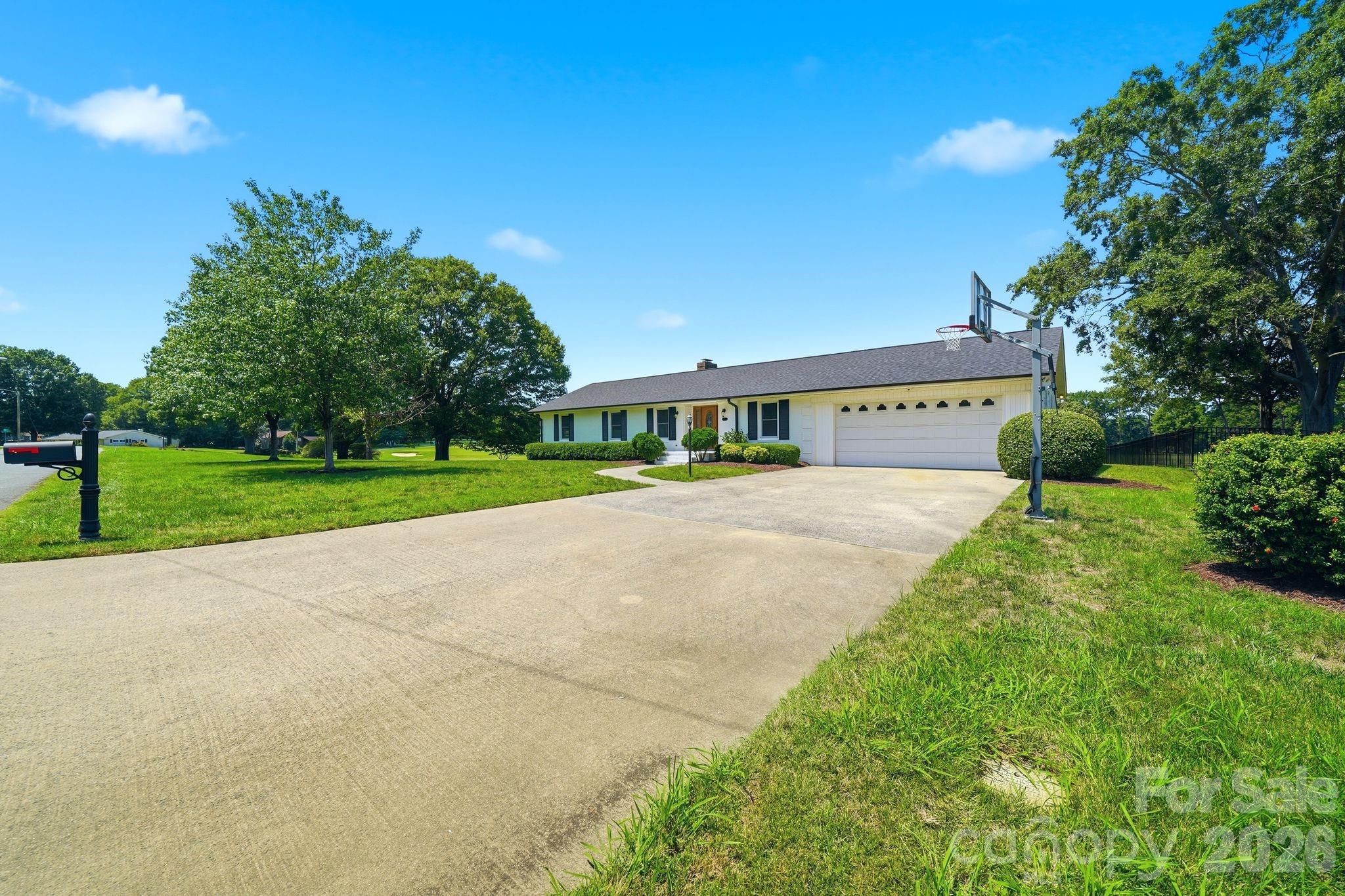 1335 Stoneyridge Drive Property Photo 38