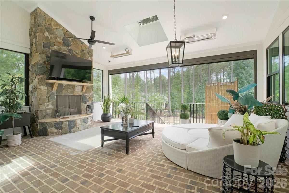 6321 Chimney Bluff Road Property Photo 25